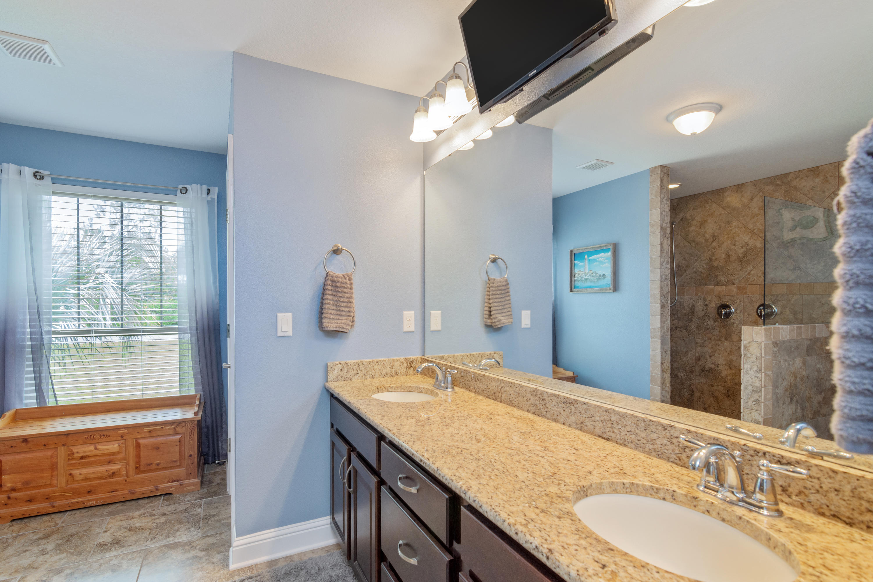 HOLLEY BY THE SEA - Residential