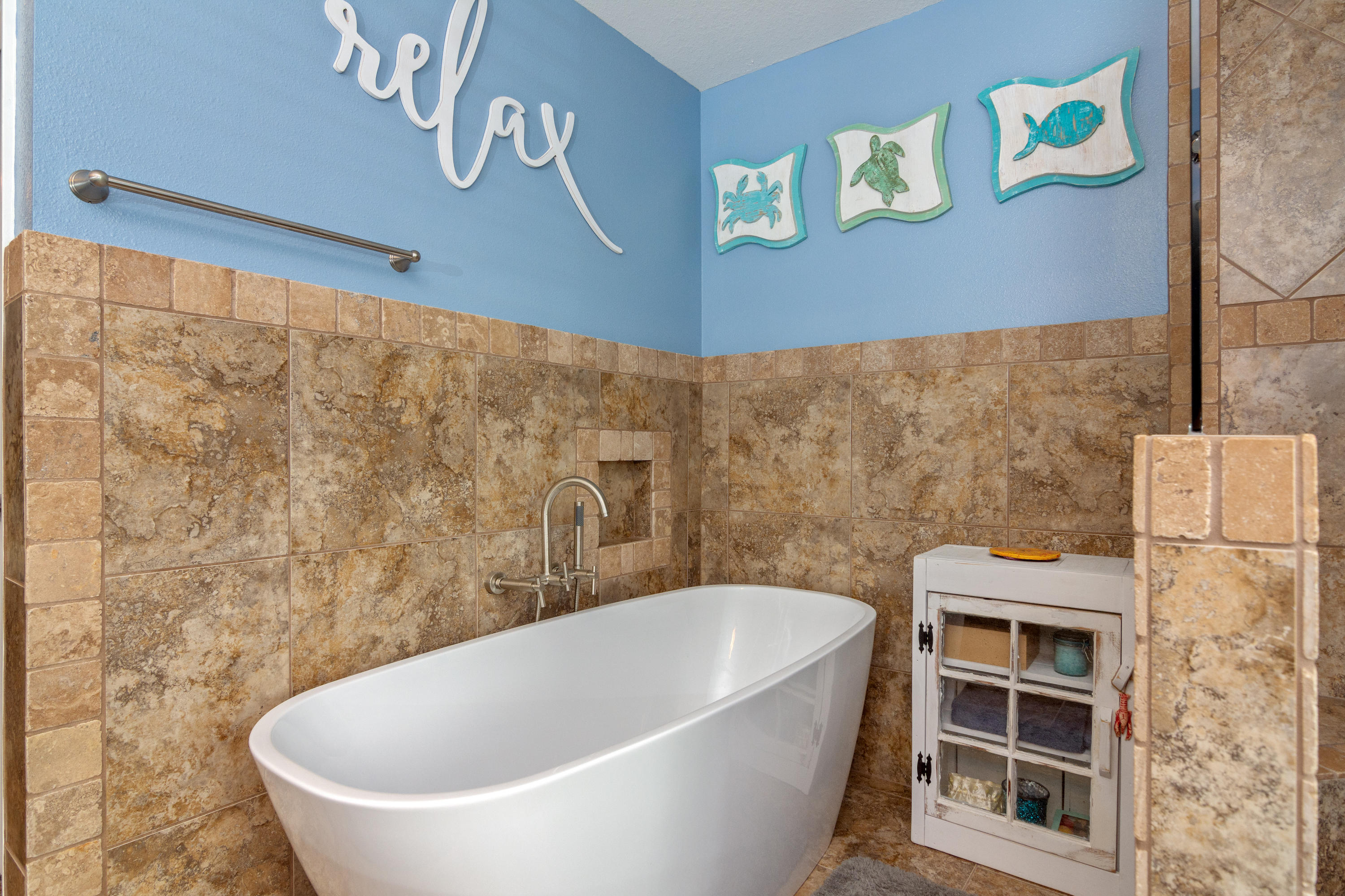 HOLLEY BY THE SEA - Residential