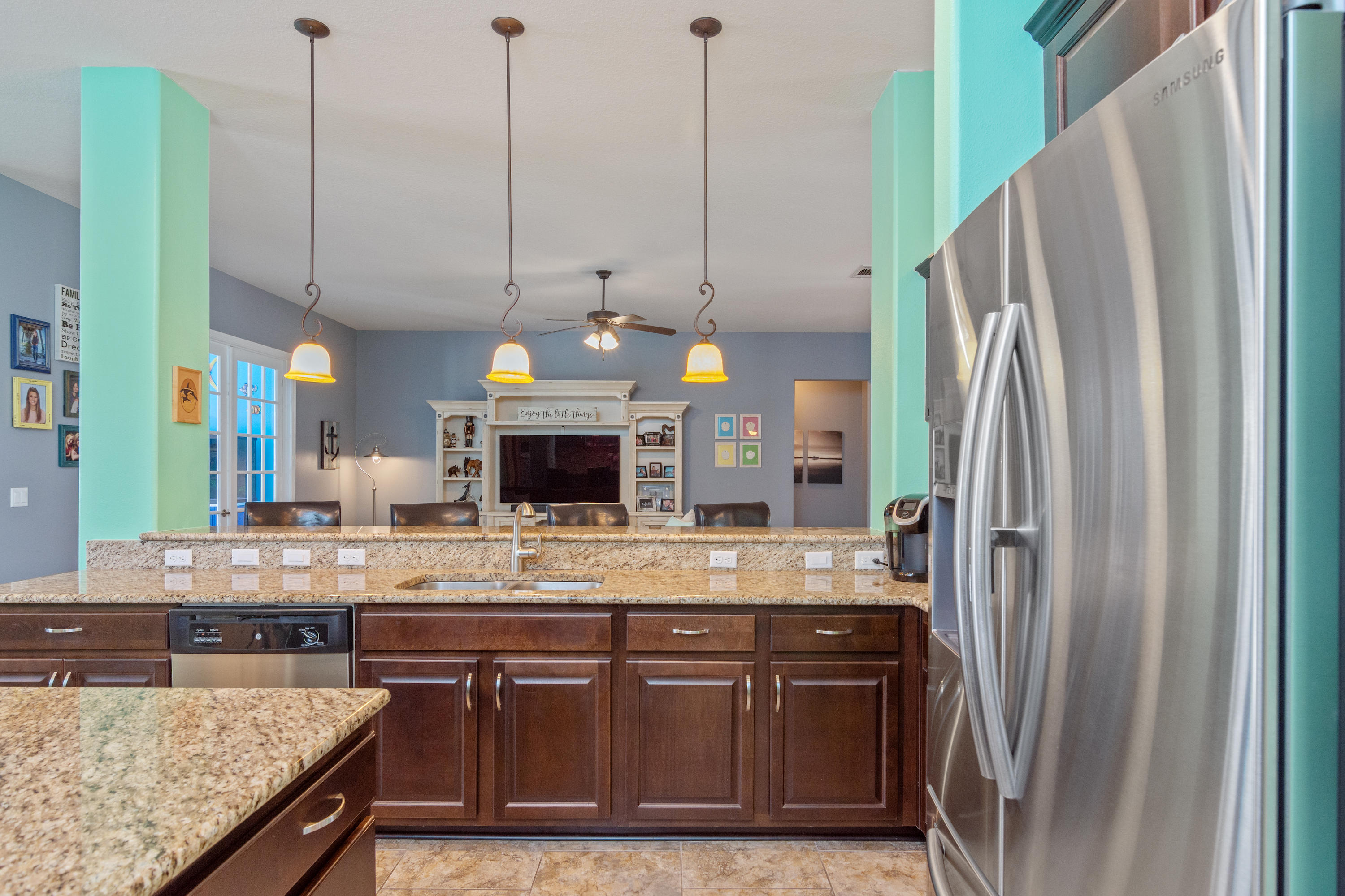 HOLLEY BY THE SEA - Residential