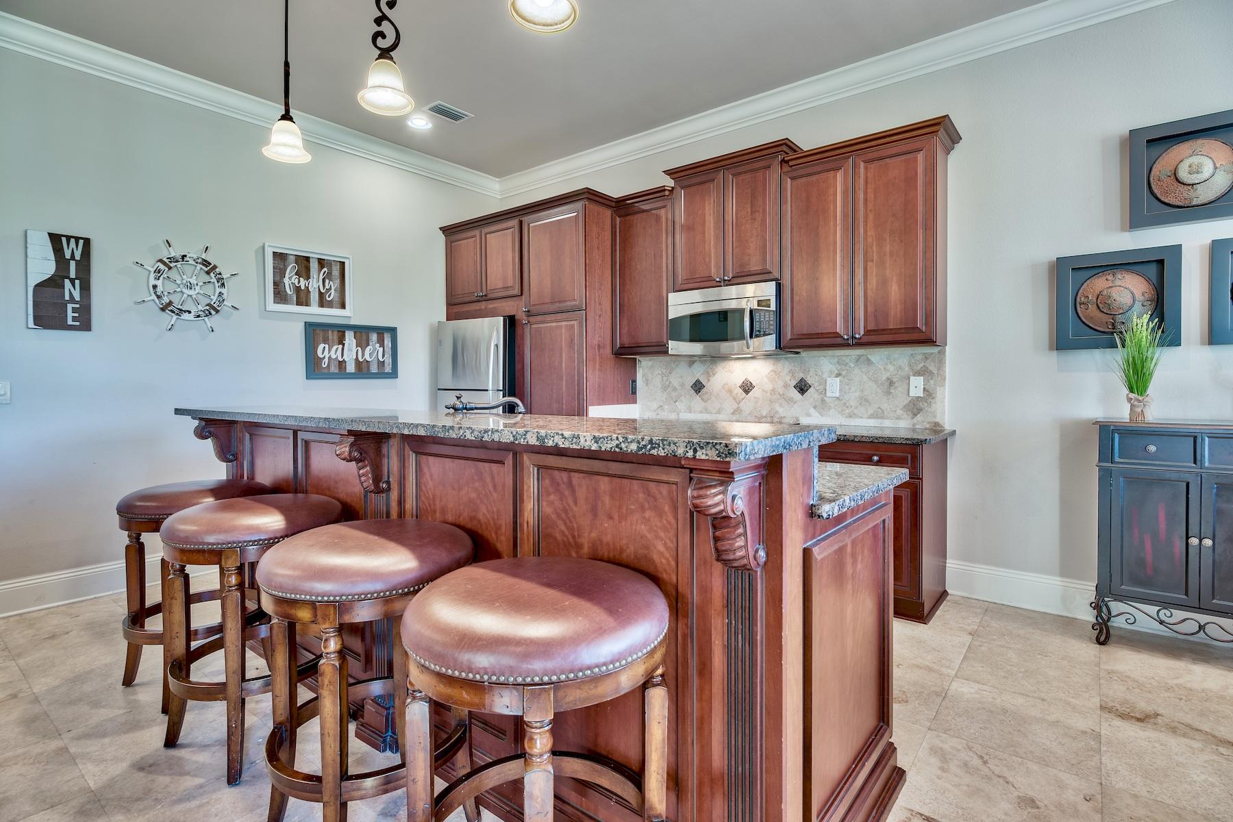 VILLA LAGO - Residential