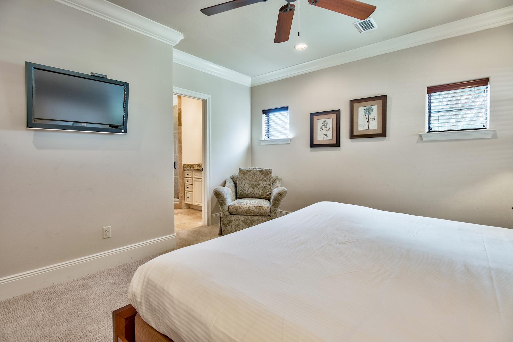 VILLA LAGO - Residential