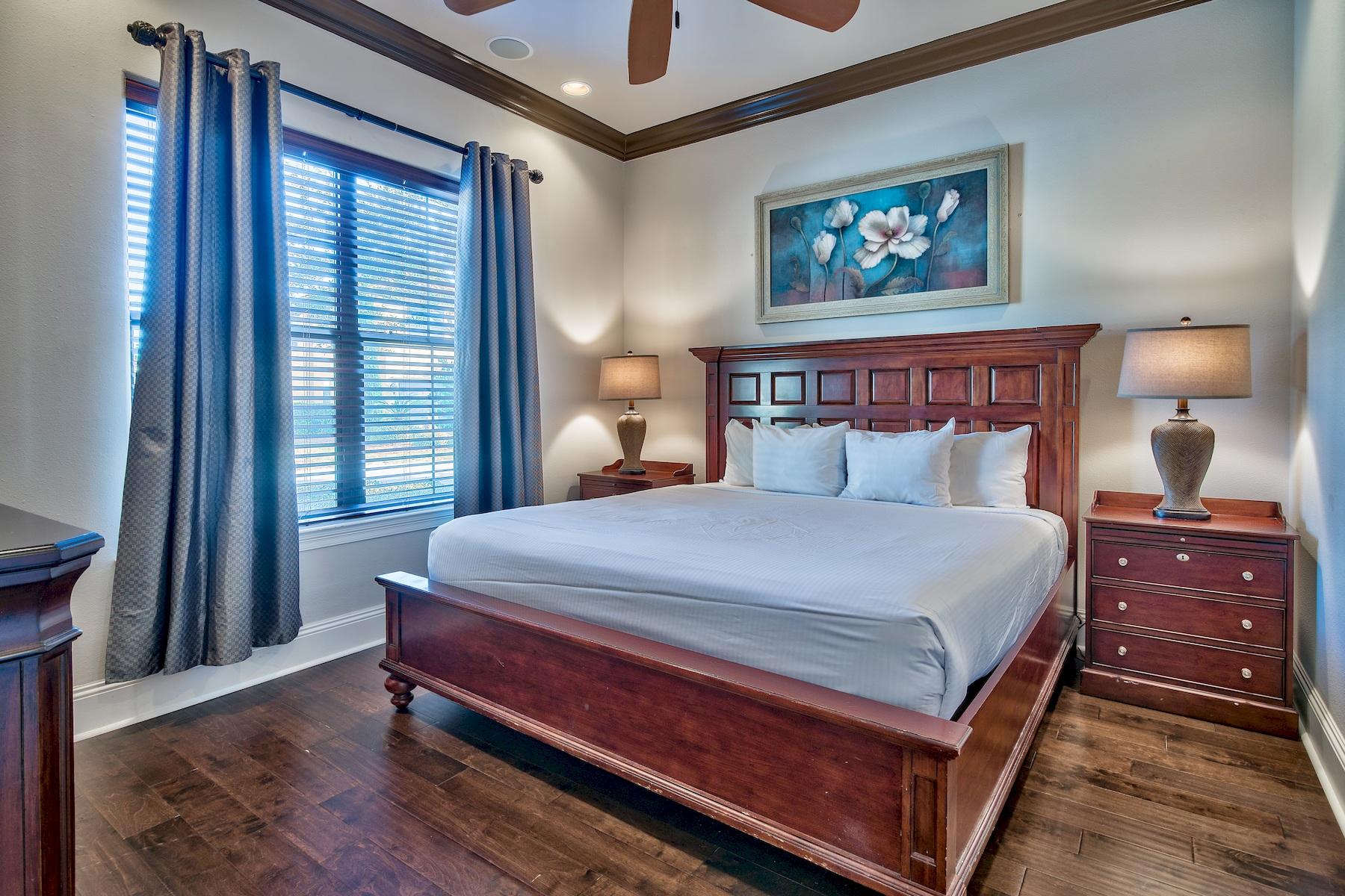 VILLA LAGO - Residential