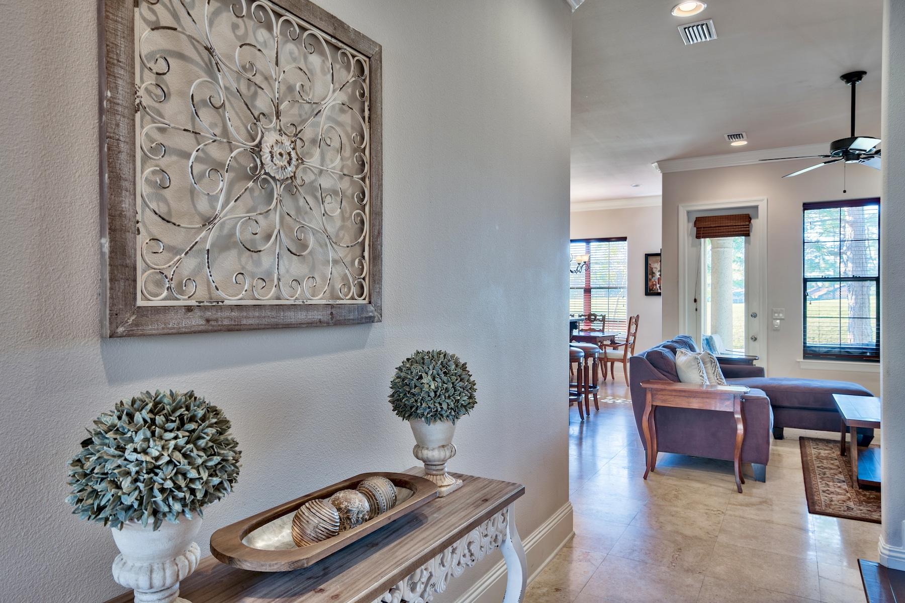 VILLA LAGO - Residential