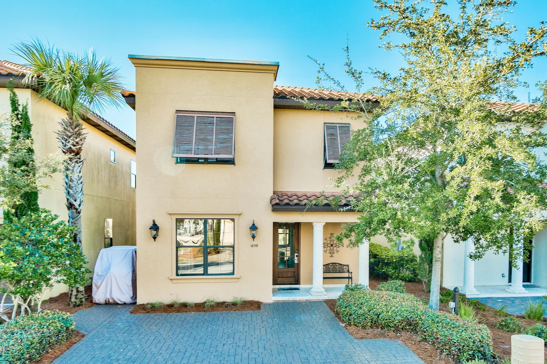 VILLA LAGO - Residential