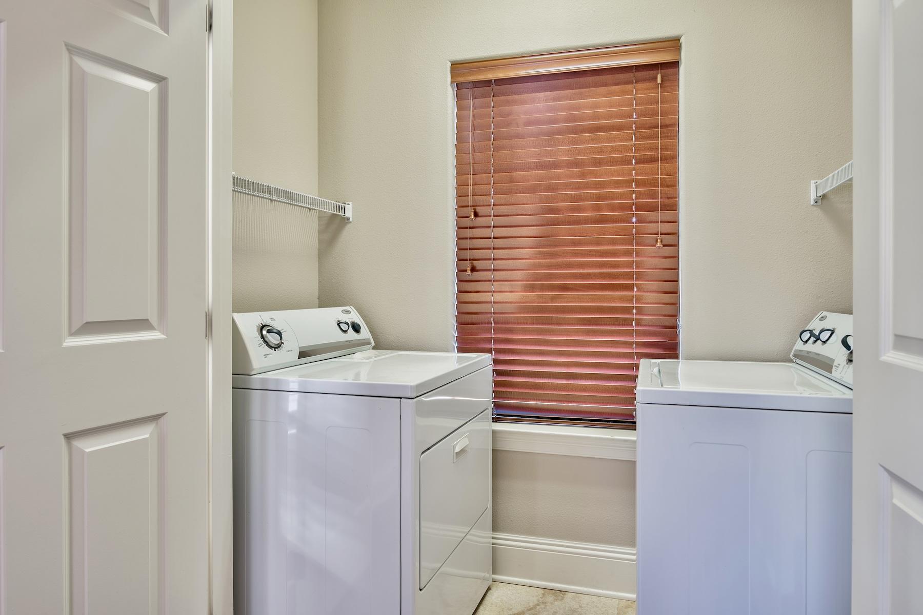 VILLA LAGO - Residential