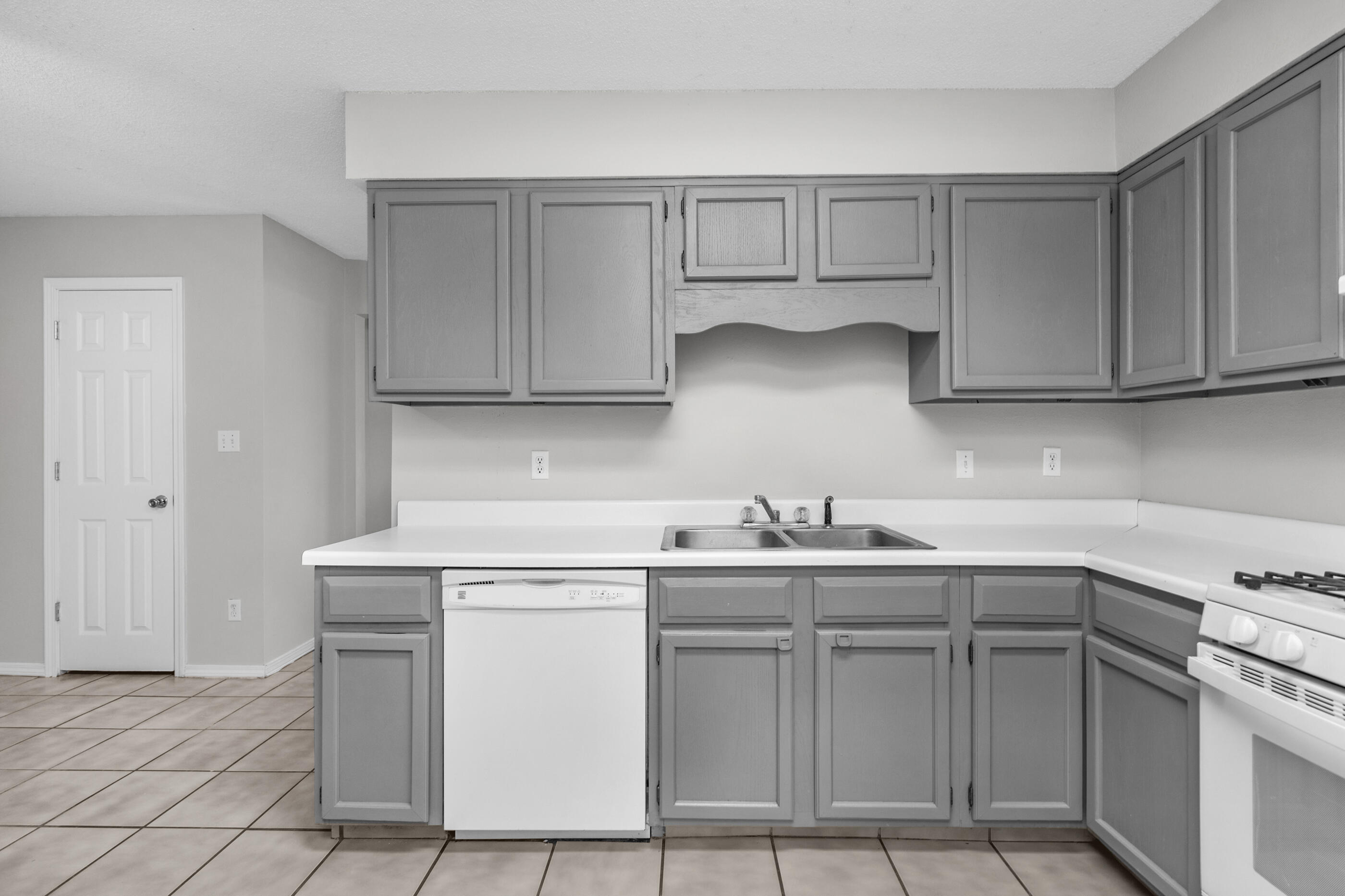 COUNTRY VILLAS - Residential