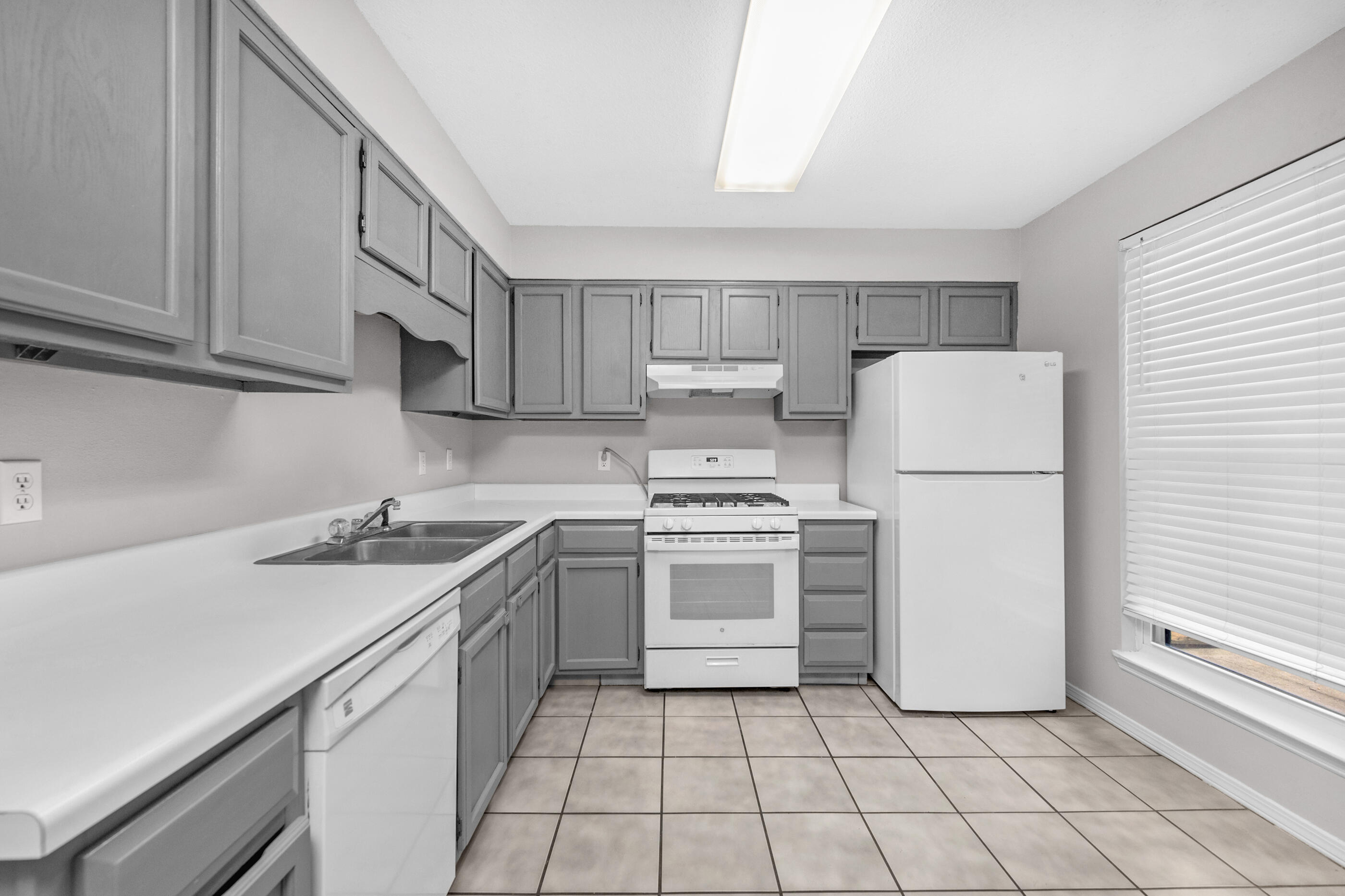 COUNTRY VILLAS - Residential