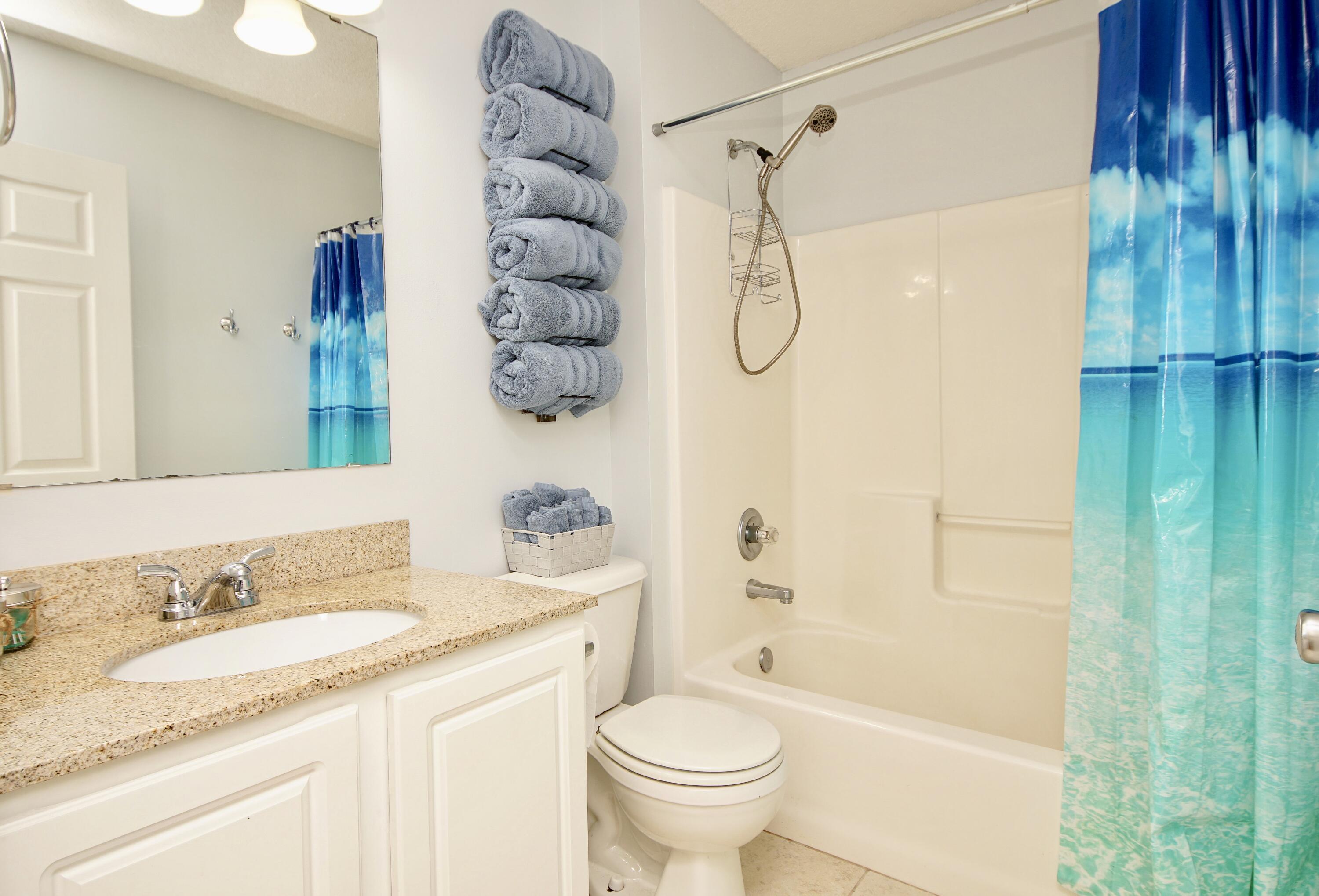 HIDDEN SHORES - Residential