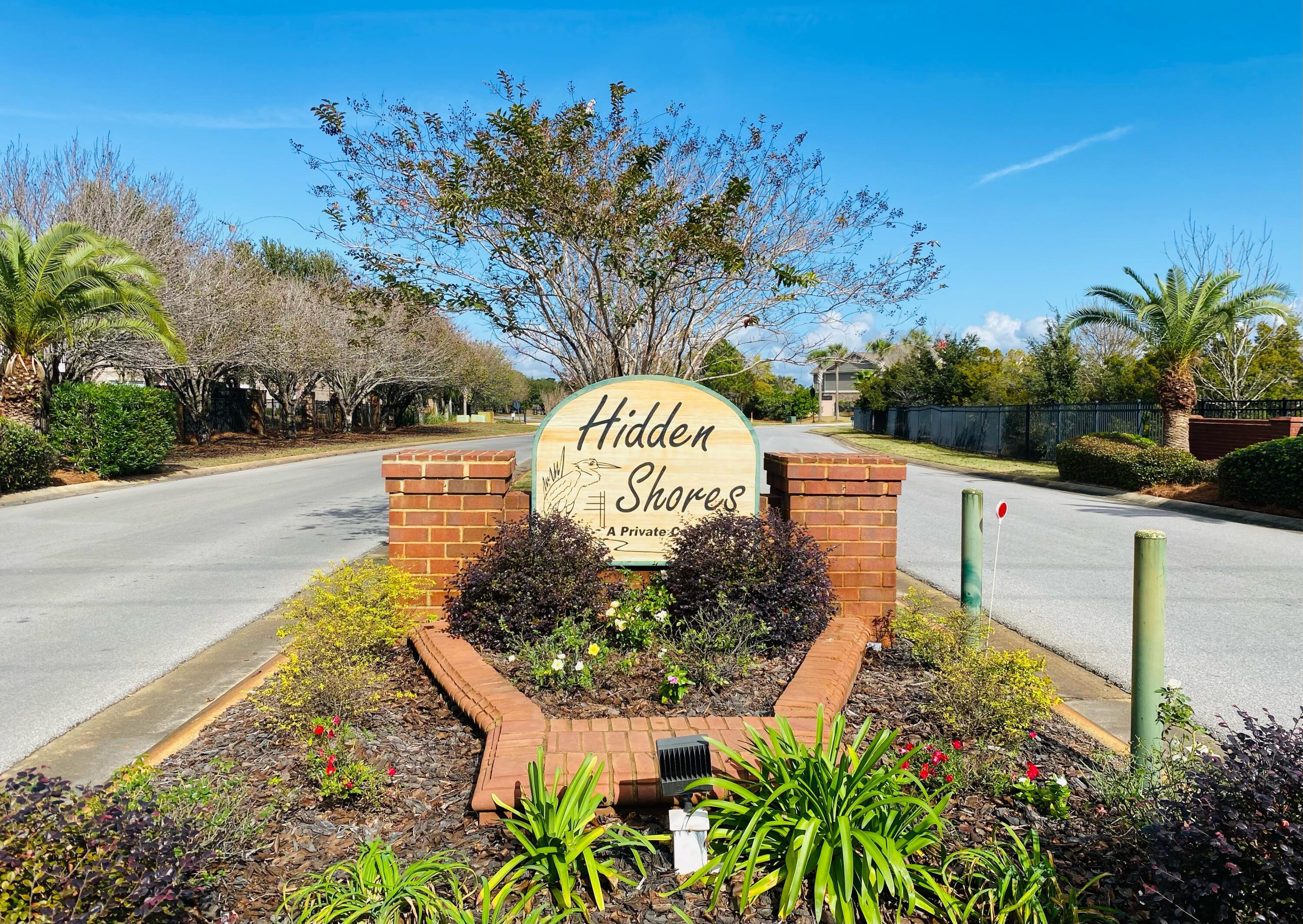 HIDDEN SHORES - Residential