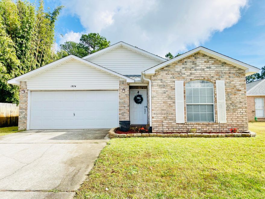 This 3 Bed 2 Bath home is located in Gulf Breeze's highly desireable Hidden Shores neighborhood! The back of the property backs up to wetlands, so you're able to enjoy your own private peaceful oasis with beautiful views from your back patio! Some of the desireable features for this property include stainless steel appliances, granite, split floor plan, vaulted ceilings, Gutters and More! Just 16 miles to Hurlburt Feild, 7.2 miles to Navarre Beach, and 15 Miles to Pensacola beach. Call your favorite realtor today to schedule a showing!