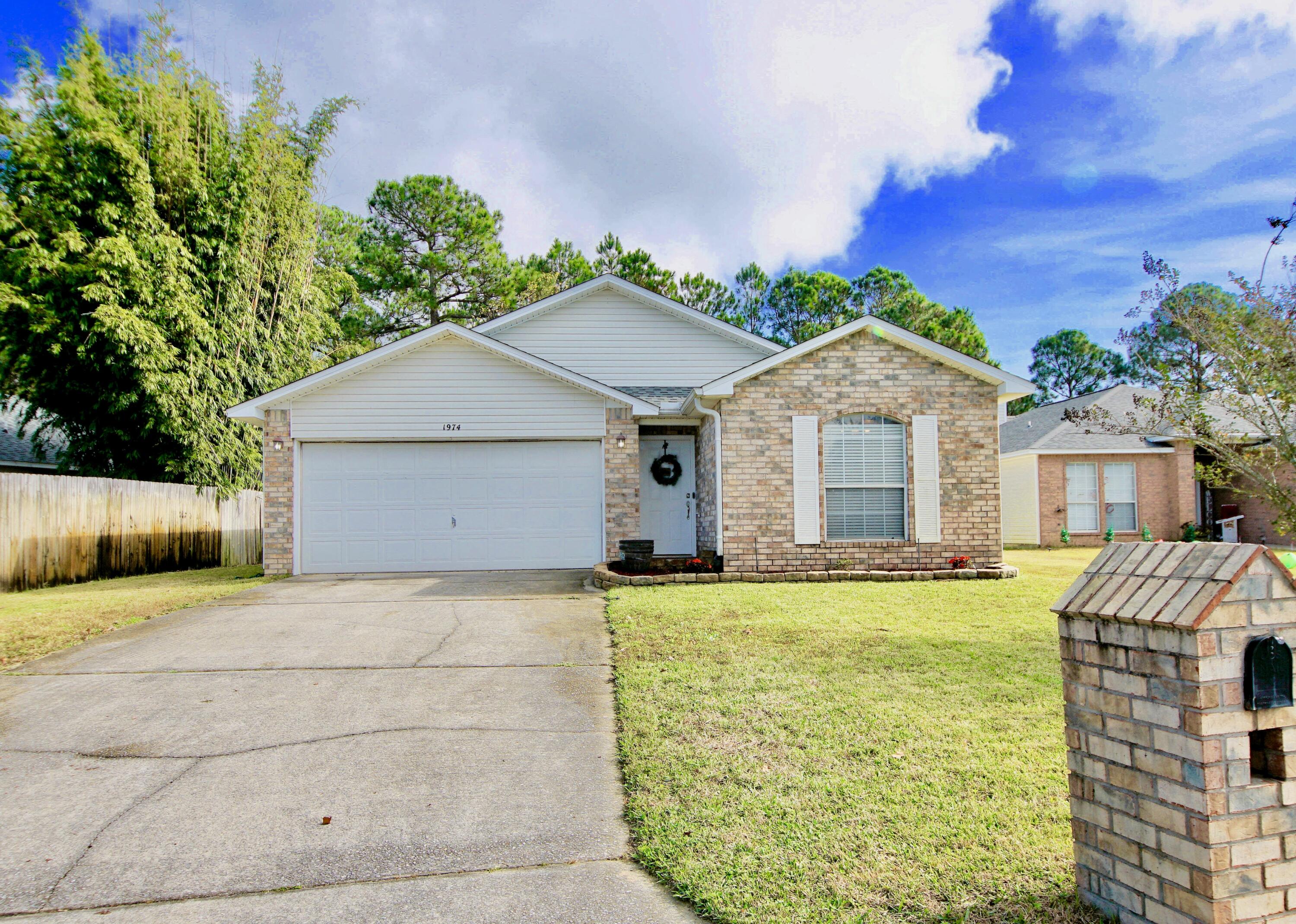 HIDDEN SHORES - Residential