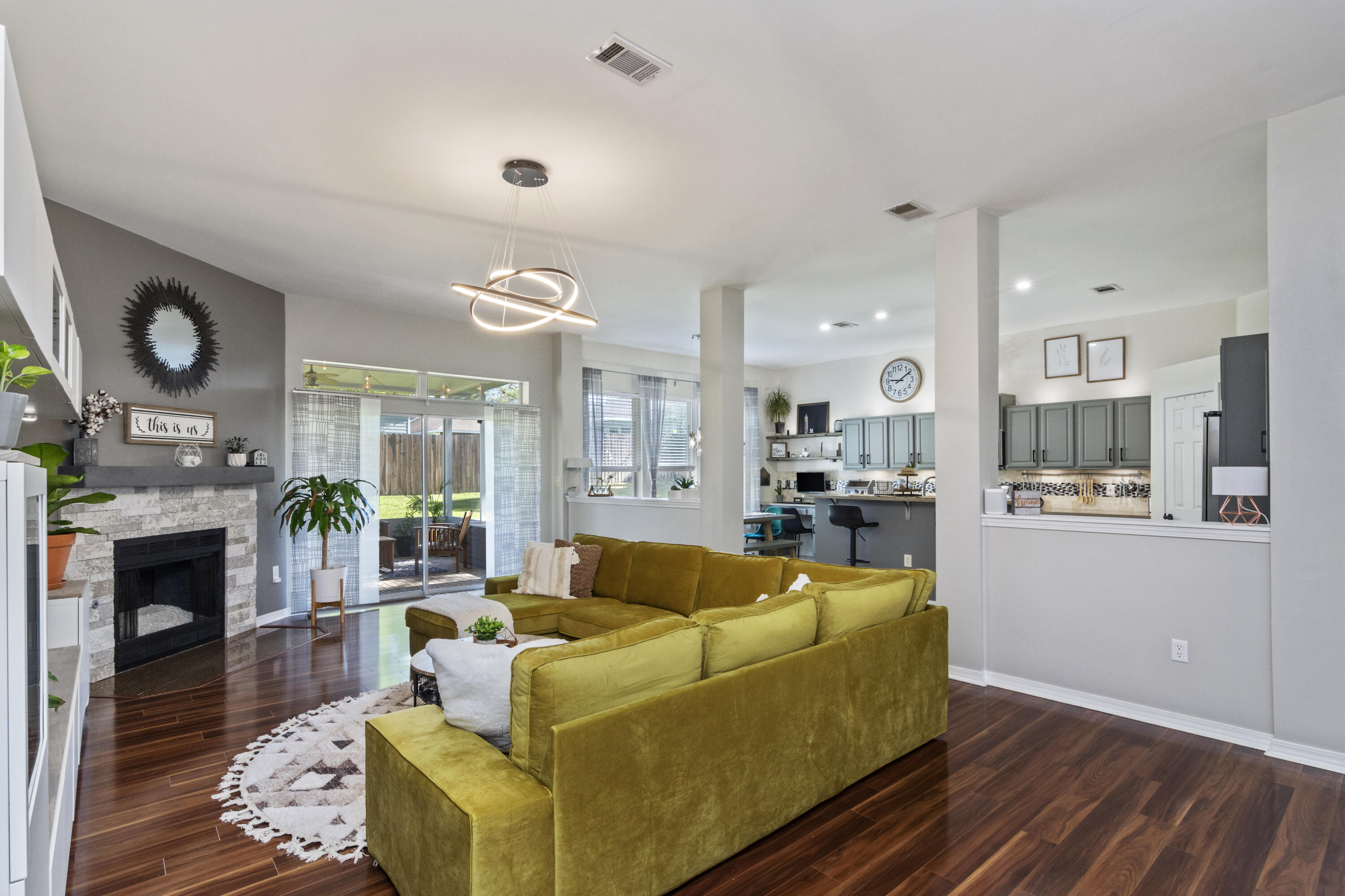 BROOKE ESTATES PH I - Residential