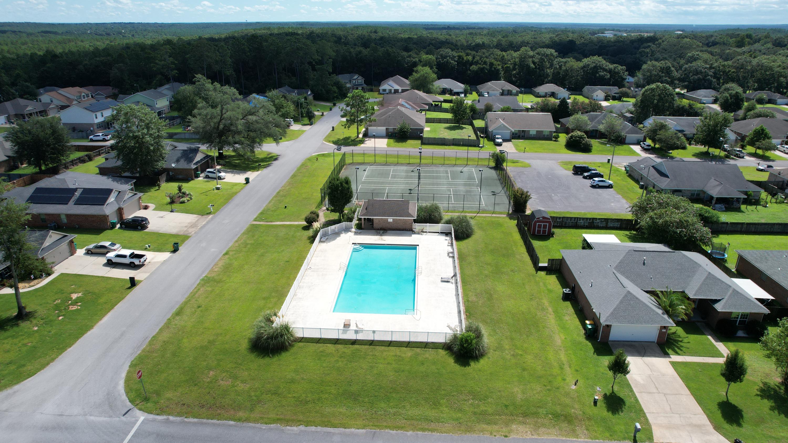 BROOKE ESTATES PH I - Residential