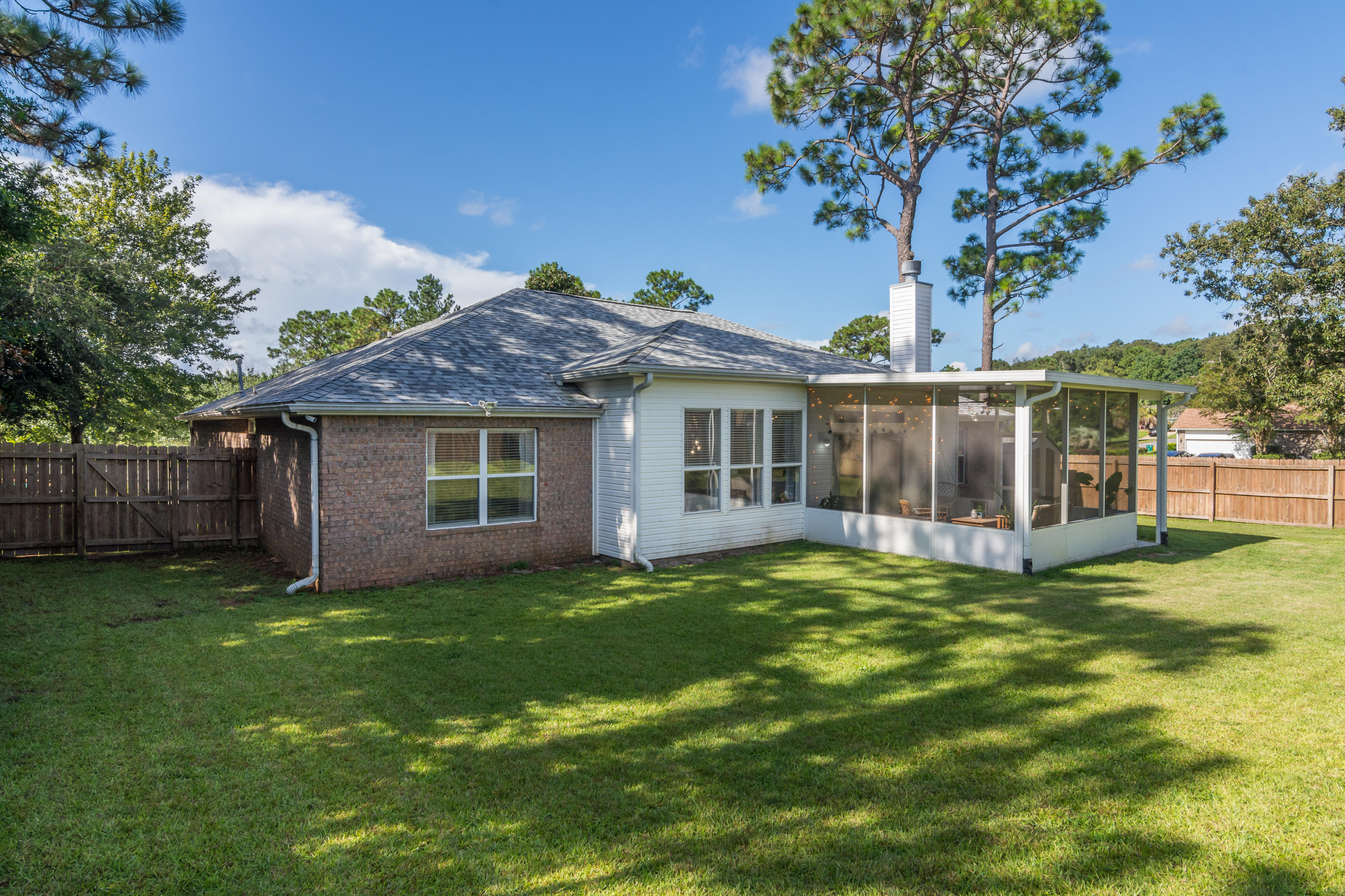 BROOKE ESTATES PH I - Residential