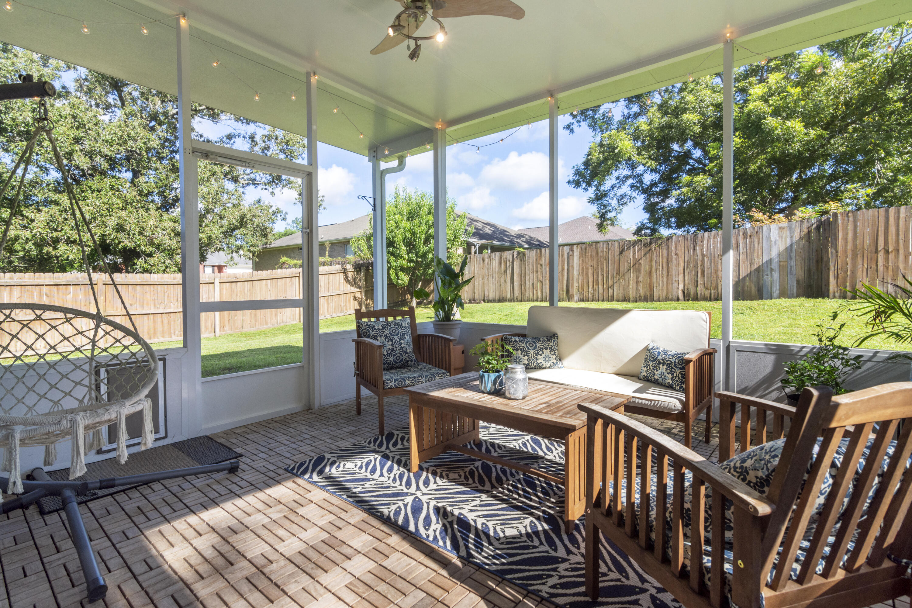 BROOKE ESTATES PH I - Residential