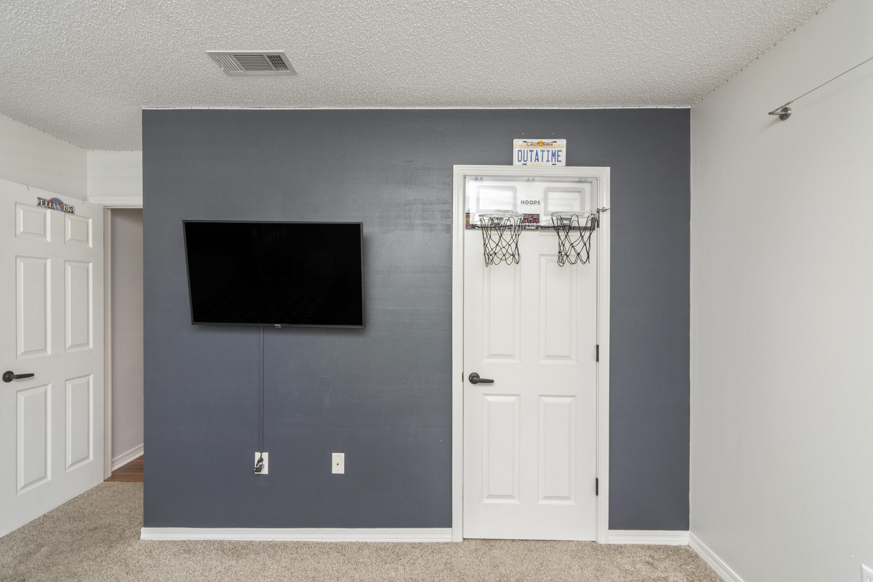 BROOKE ESTATES PH I - Residential