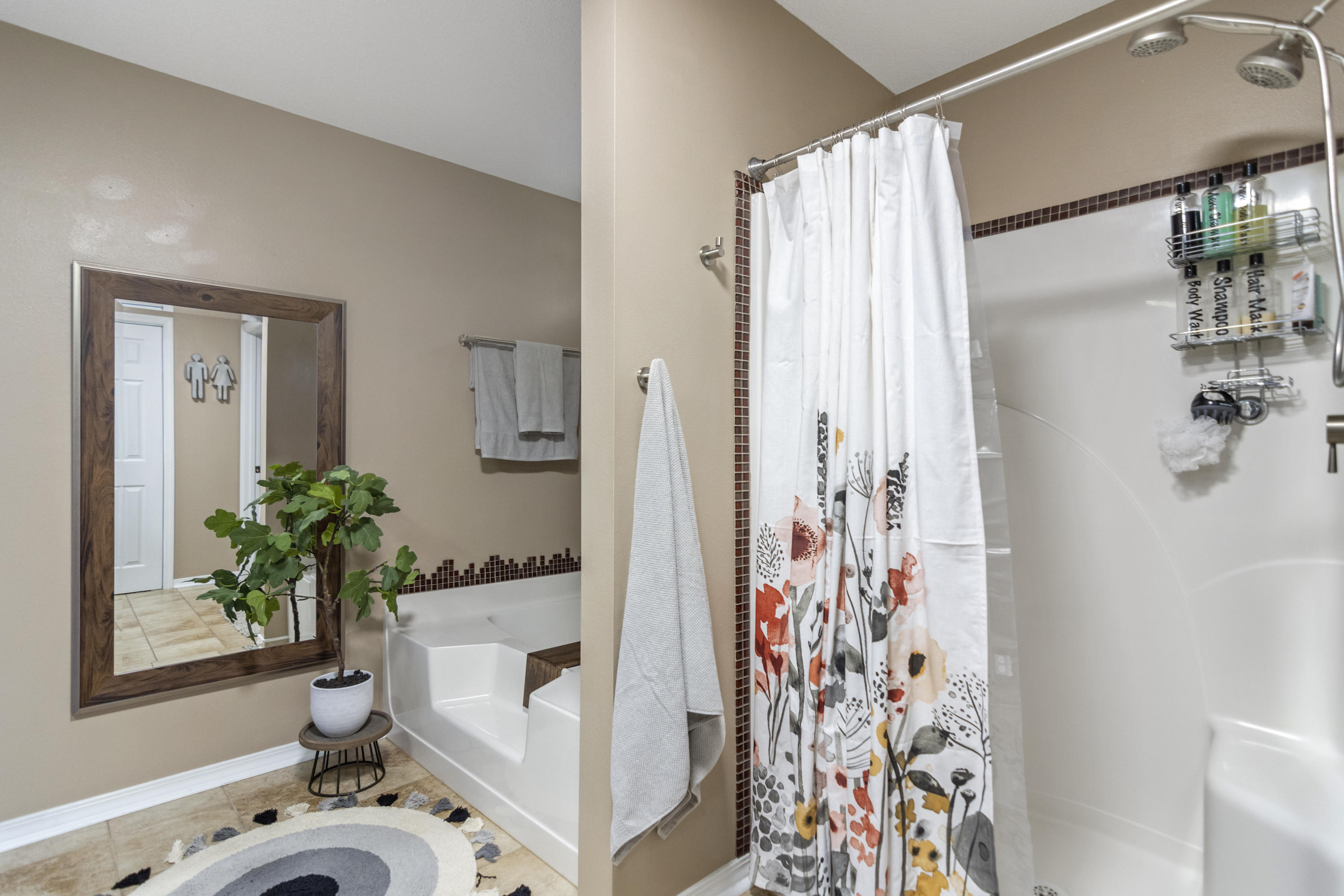 BROOKE ESTATES PH I - Residential