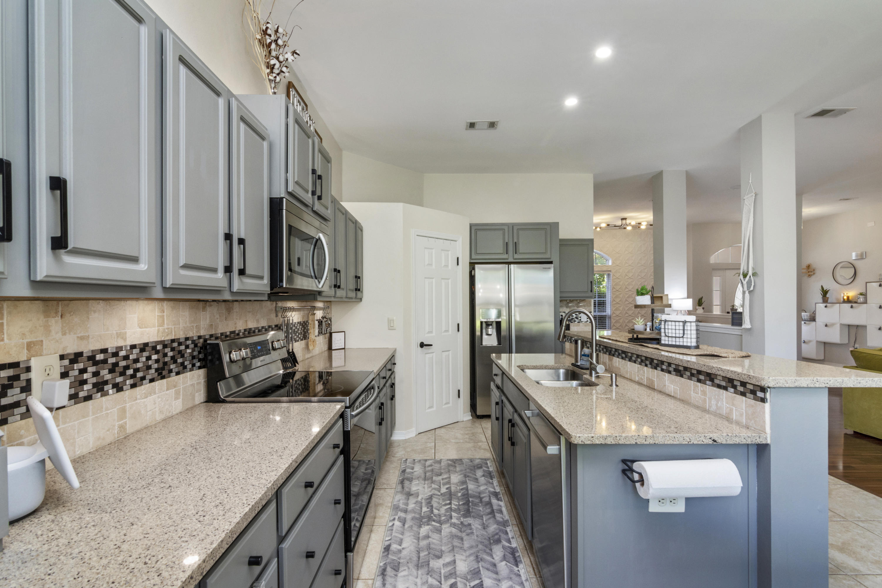 BROOKE ESTATES PH I - Residential