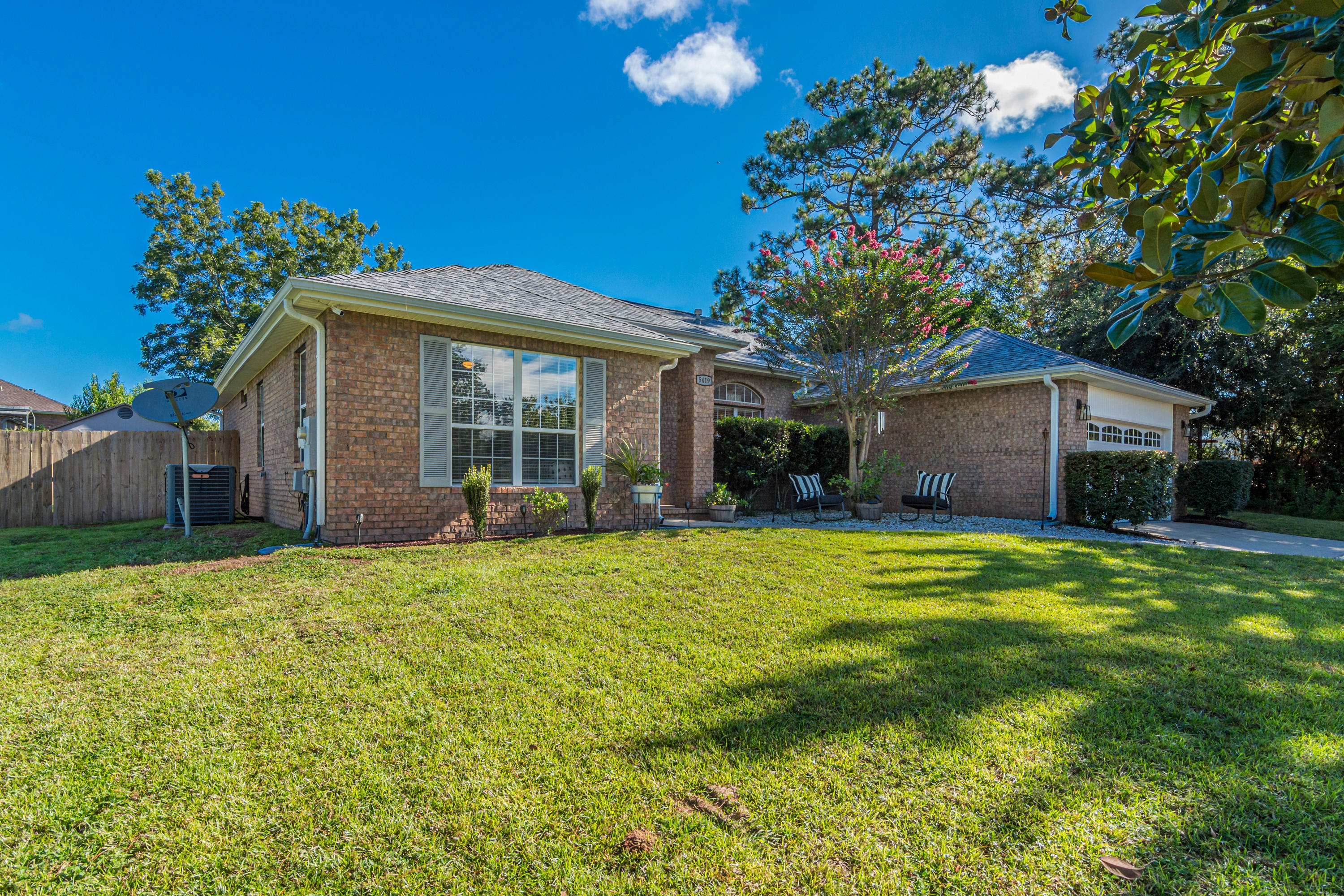 BROOKE ESTATES PH I - Residential