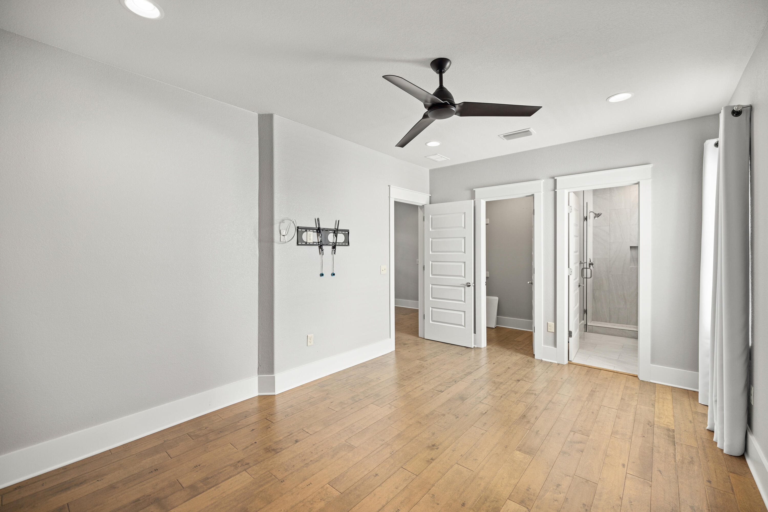 Villas of Frangista - Residential Lease