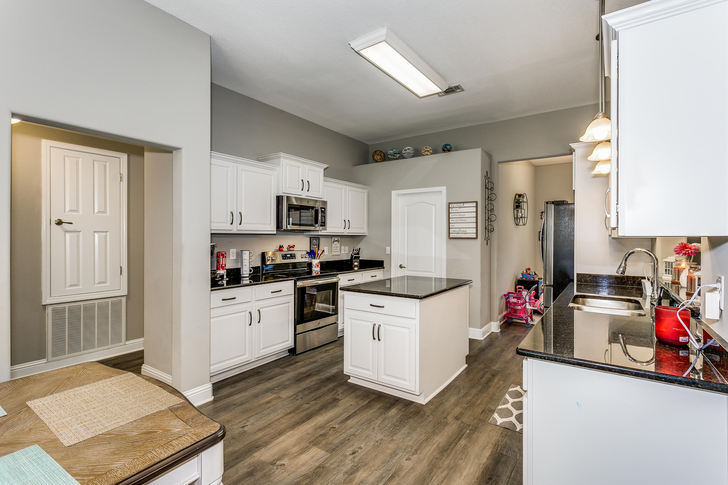 NAVARRE 2ND ADD - Residential