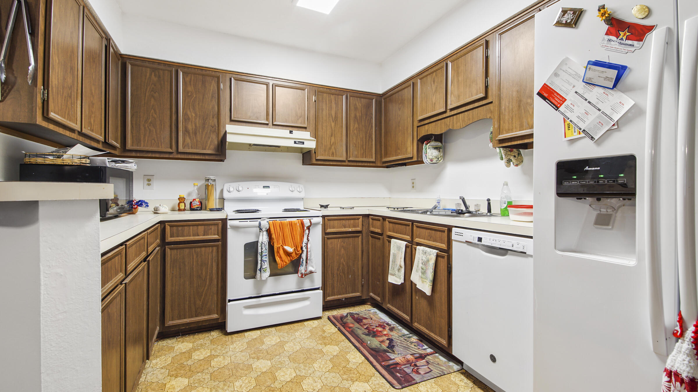 HOWARD GILL REPLAT - Residential