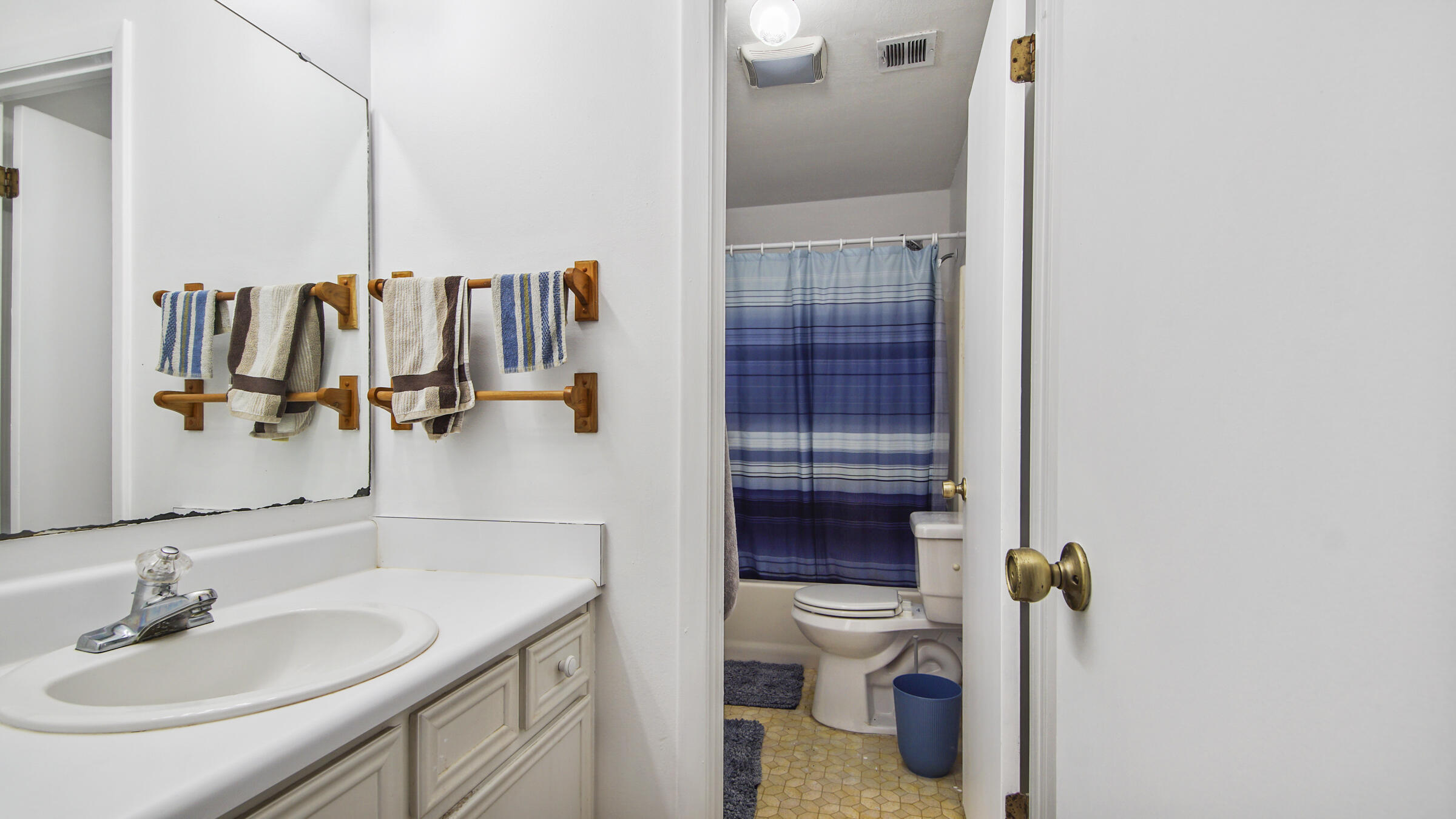 HOWARD GILL REPLAT - Residential