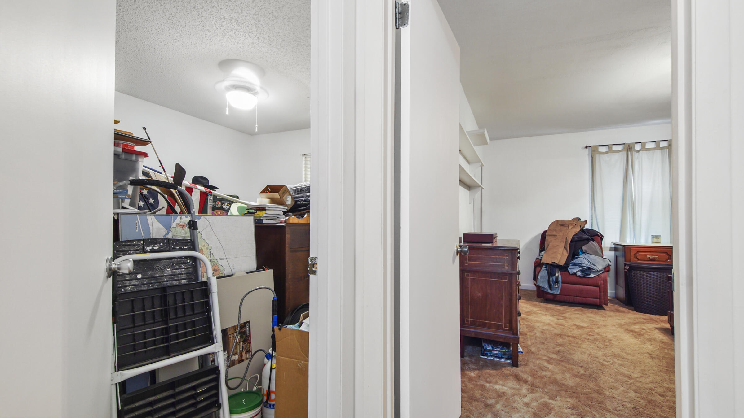 HOWARD GILL REPLAT - Residential