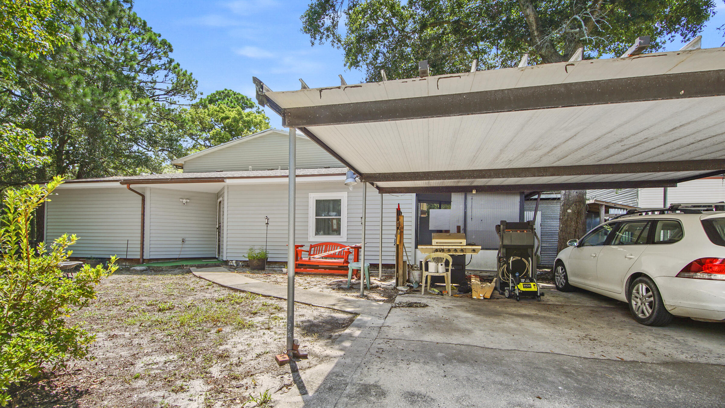 HOWARD GILL REPLAT - Residential