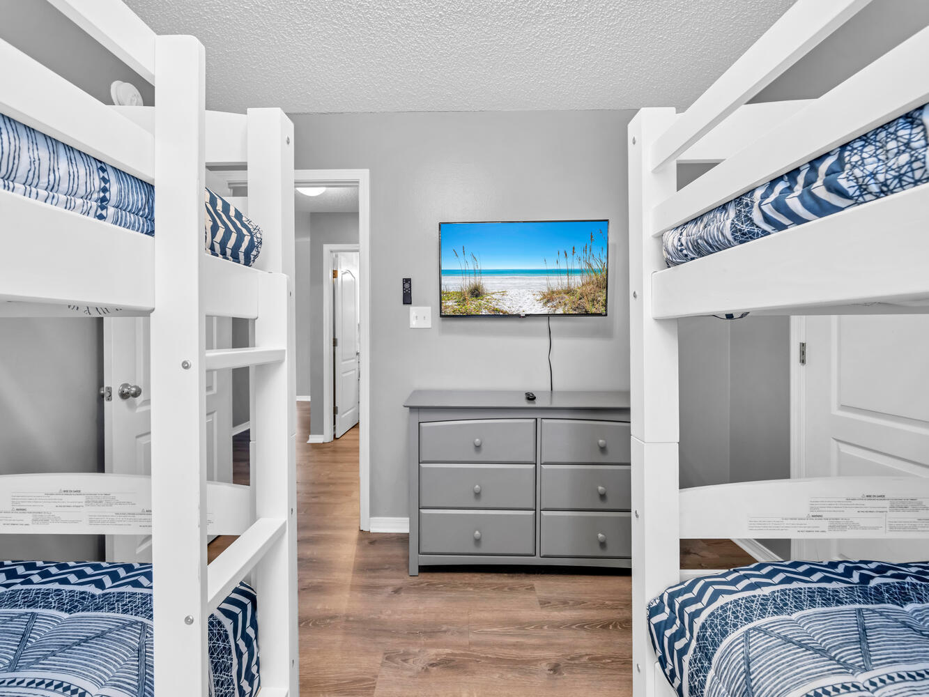 PARADISE RETREAT - Residential