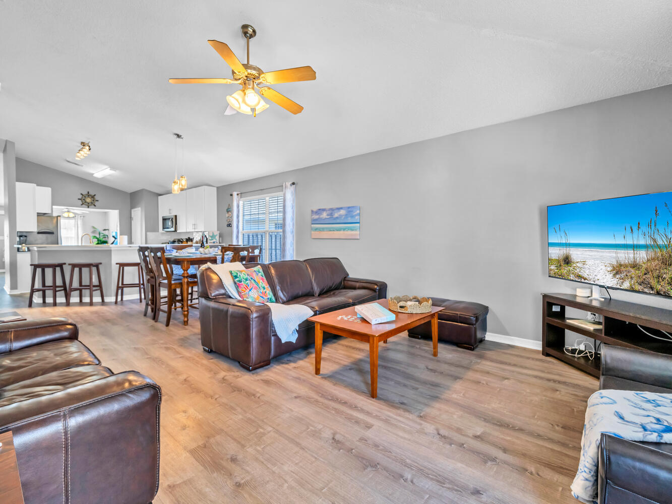 PARADISE RETREAT - Residential