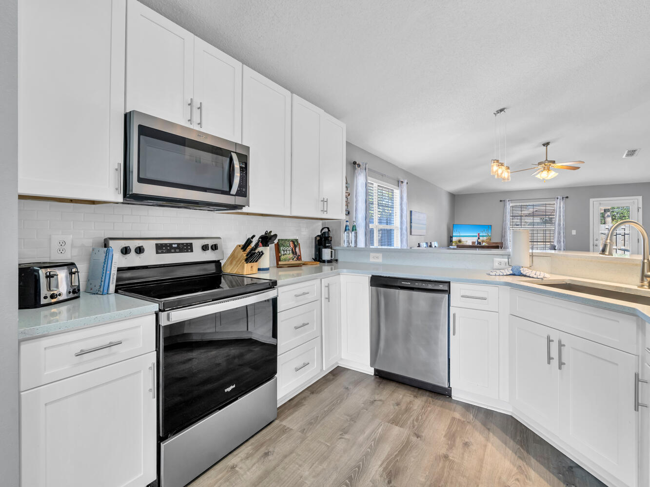 PARADISE RETREAT - Residential