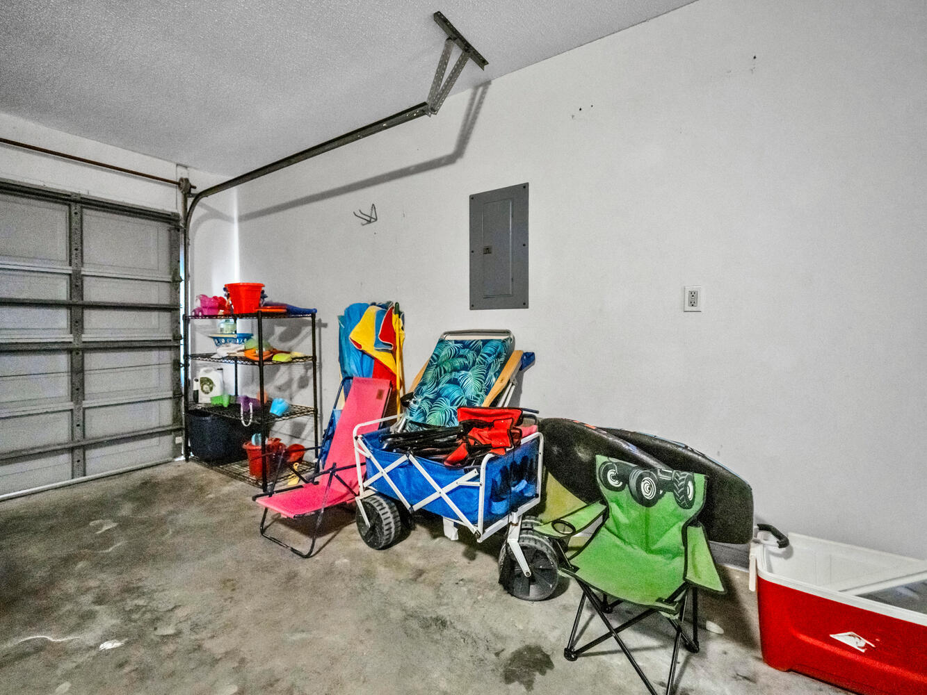 PARADISE RETREAT - Residential