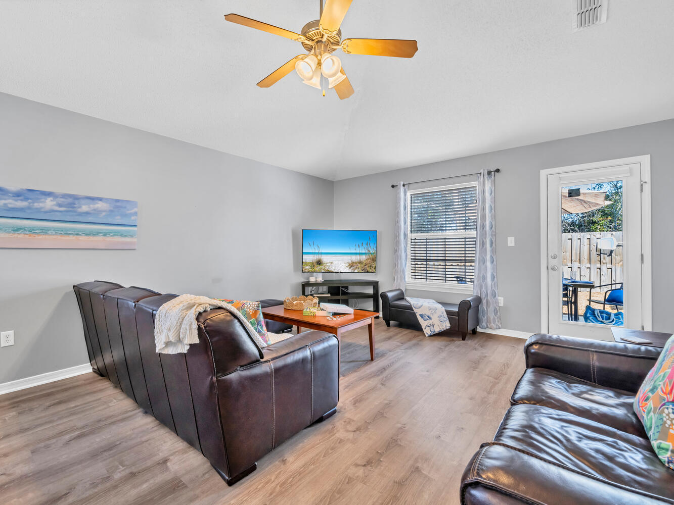 PARADISE RETREAT - Residential