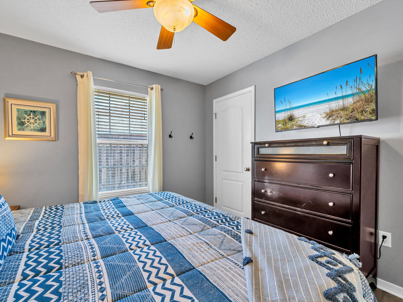 PARADISE RETREAT - Residential