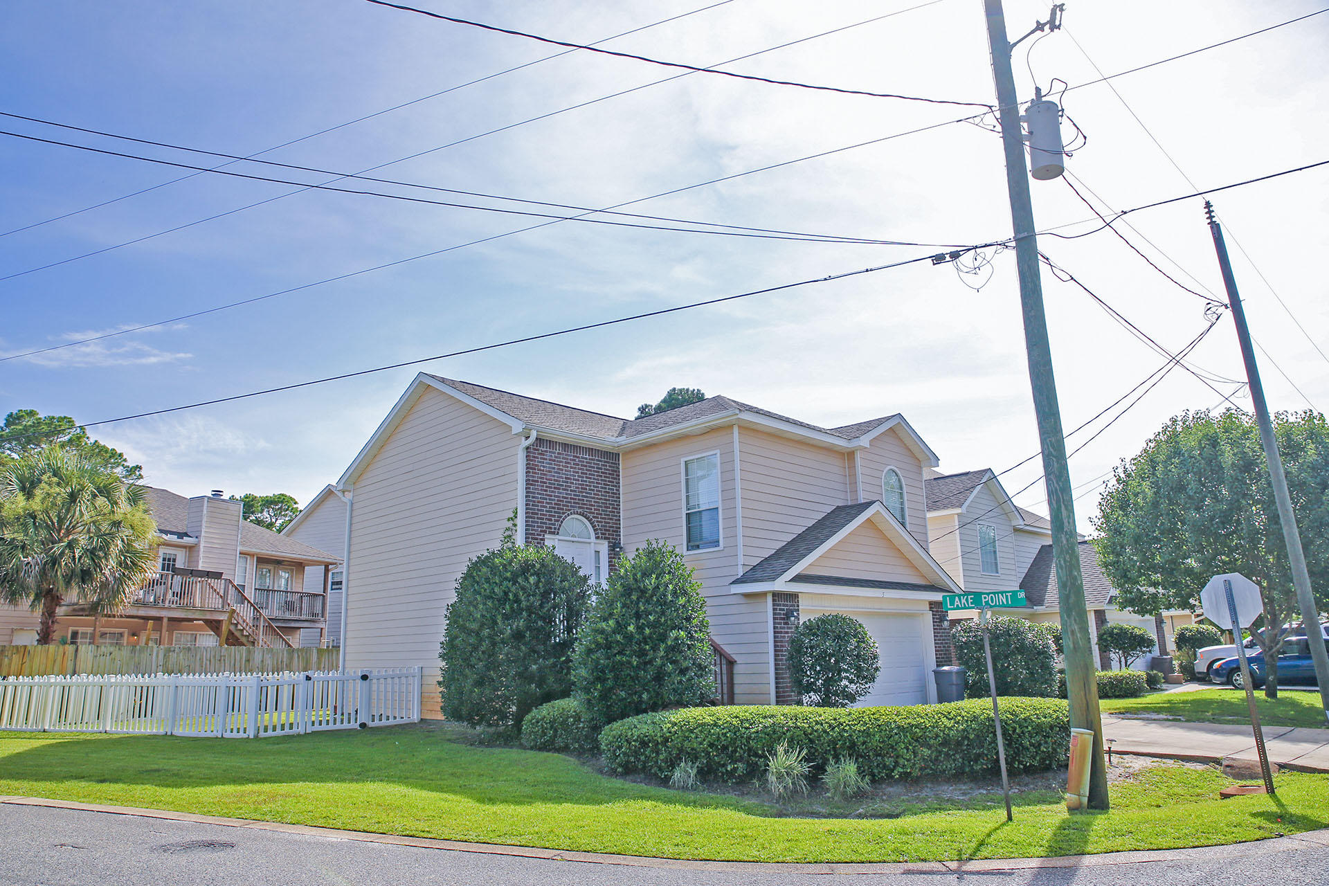 OLDE FLORIDA LAKES - Residential