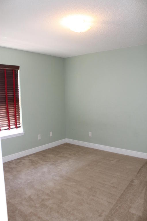 FOX VALLEY - Residential Lease