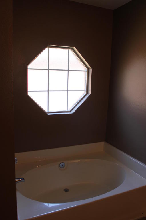 FOX VALLEY - Residential Lease