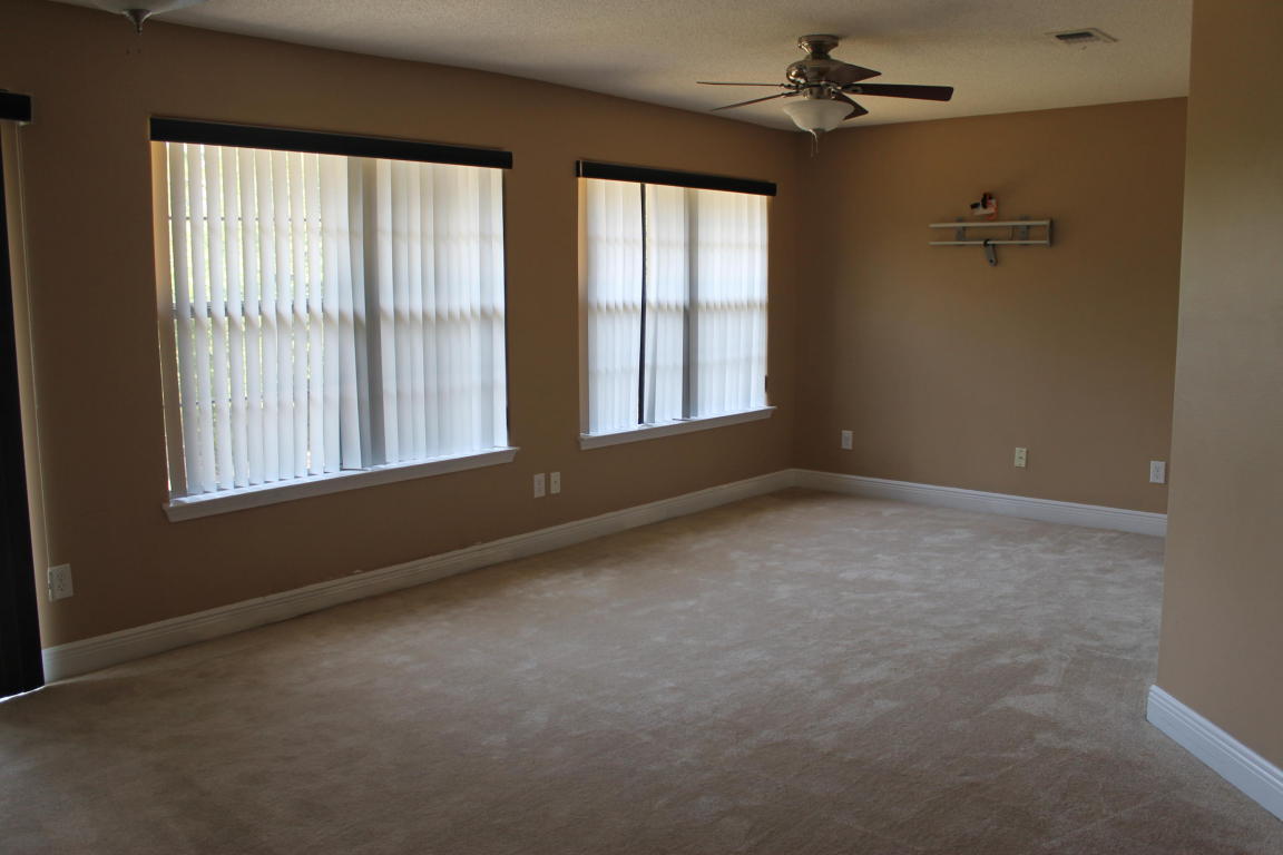 FOX VALLEY - Residential Lease