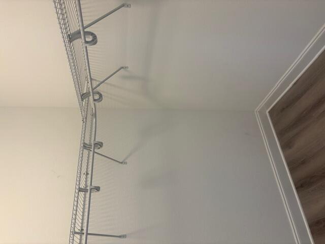 PORT DIXIE - Residential Lease