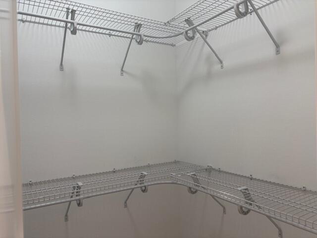 PORT DIXIE - Residential Lease