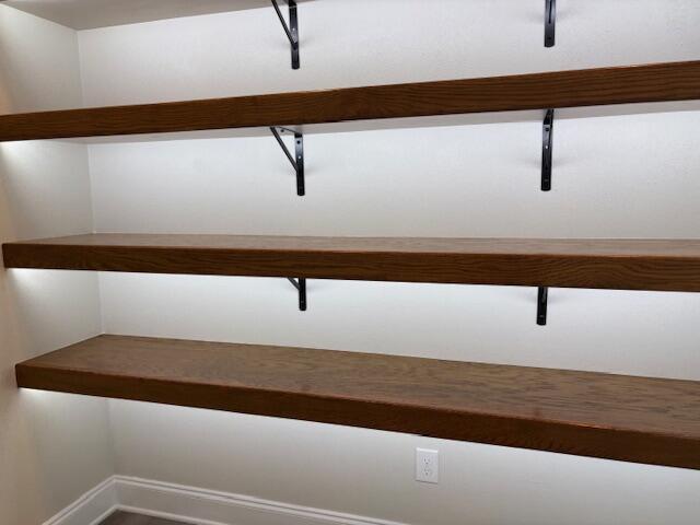 PORT DIXIE - Residential Lease