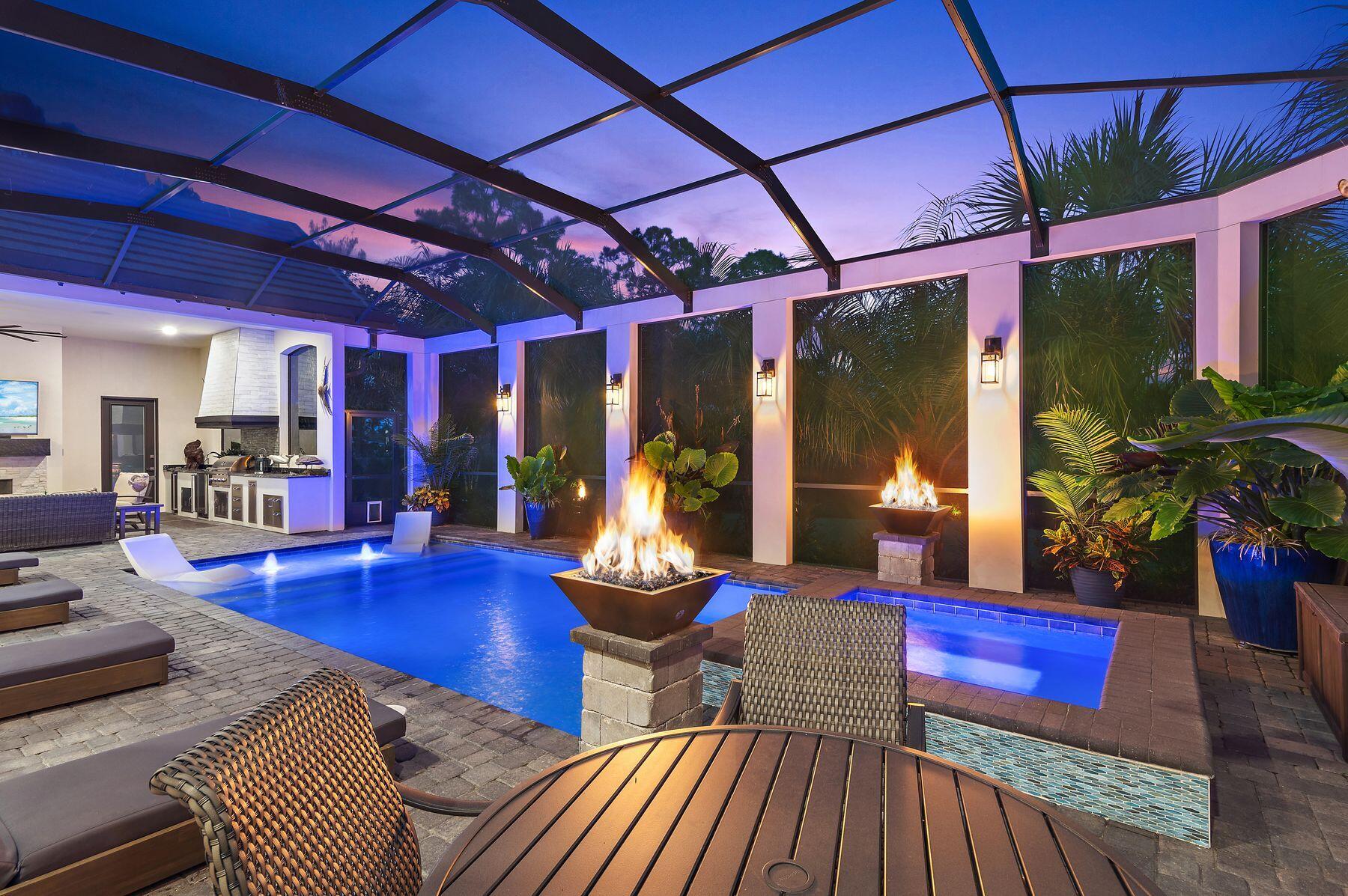 BURNT PINE - Residential