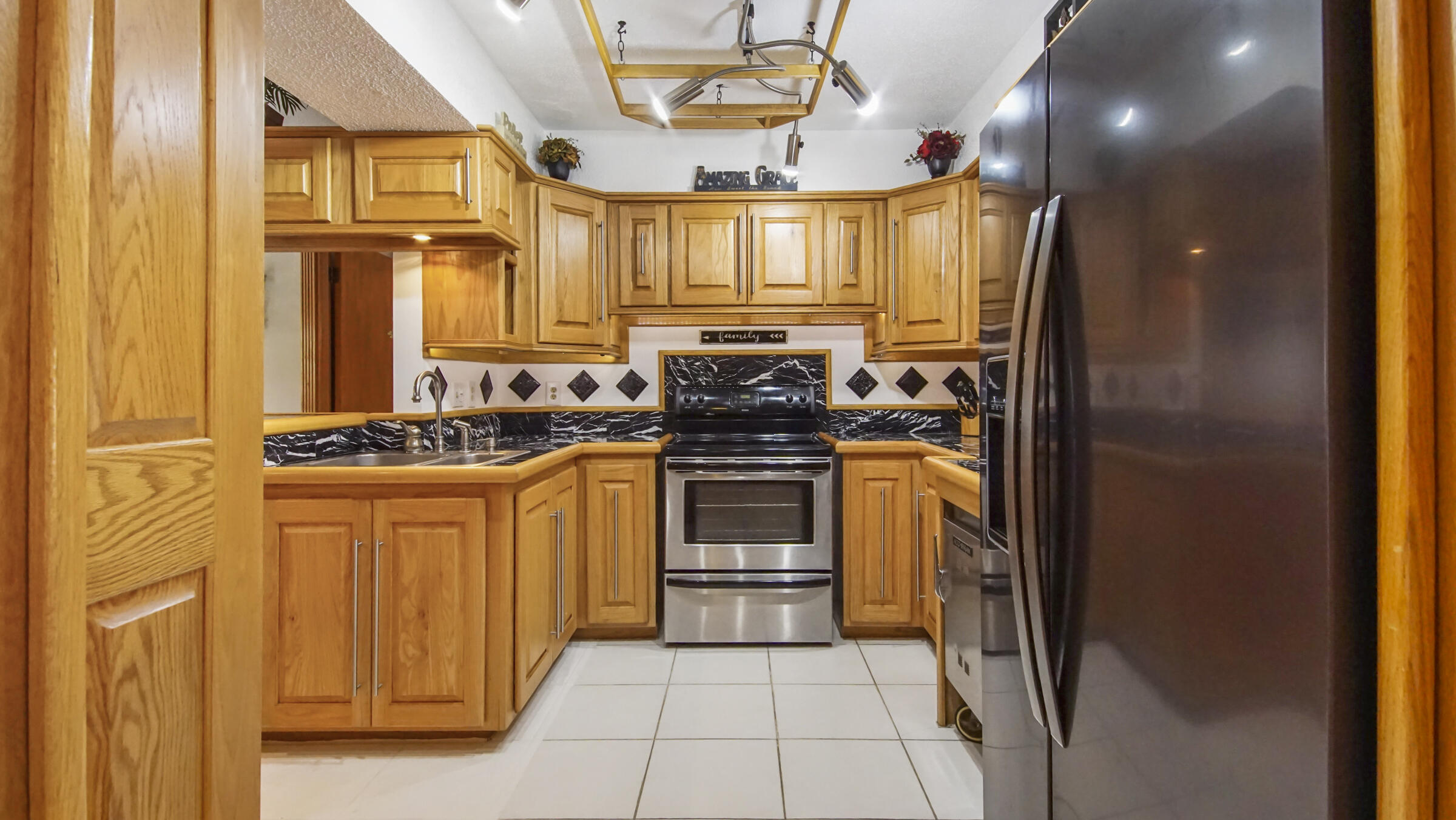 KELL-AIRE GARDENS - Residential