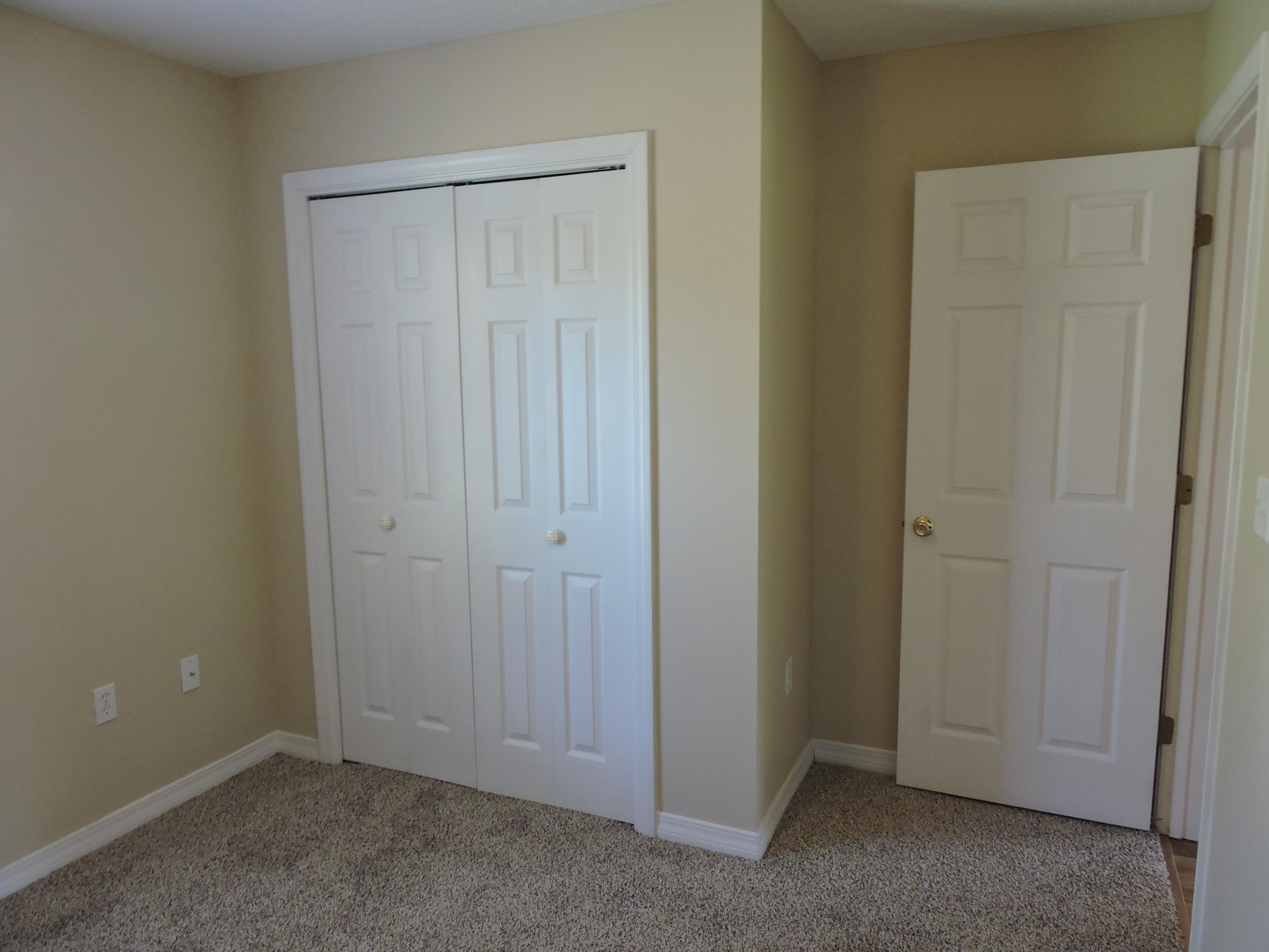 AUBURN ACRES - Residential Lease