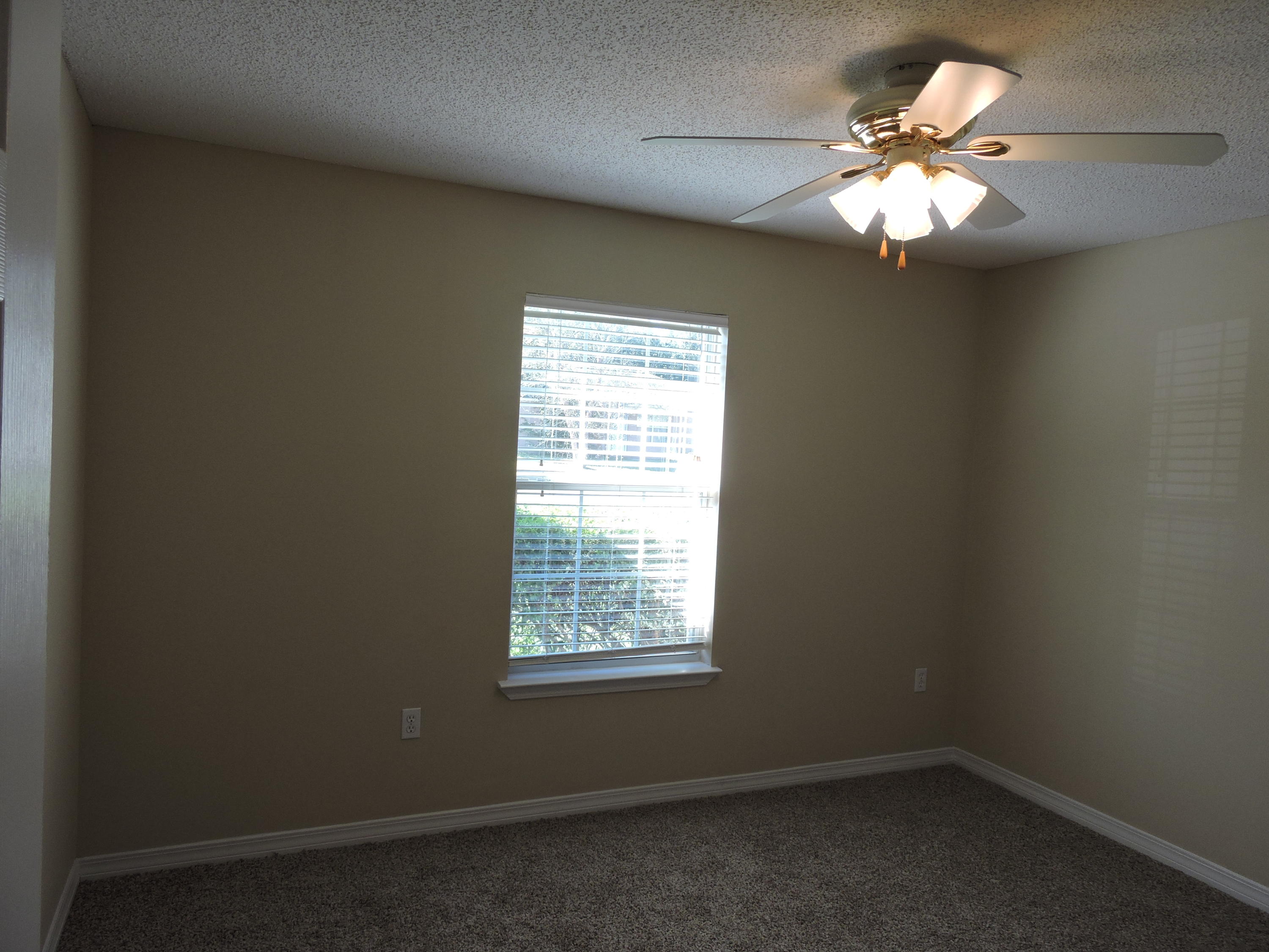 AUBURN ACRES - Residential Lease