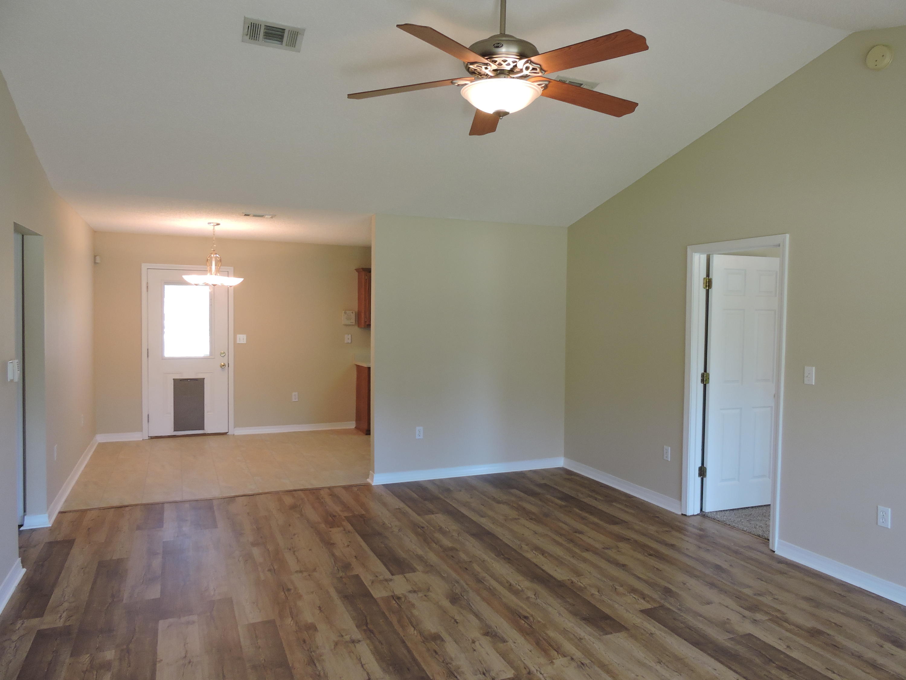 AUBURN ACRES - Residential Lease
