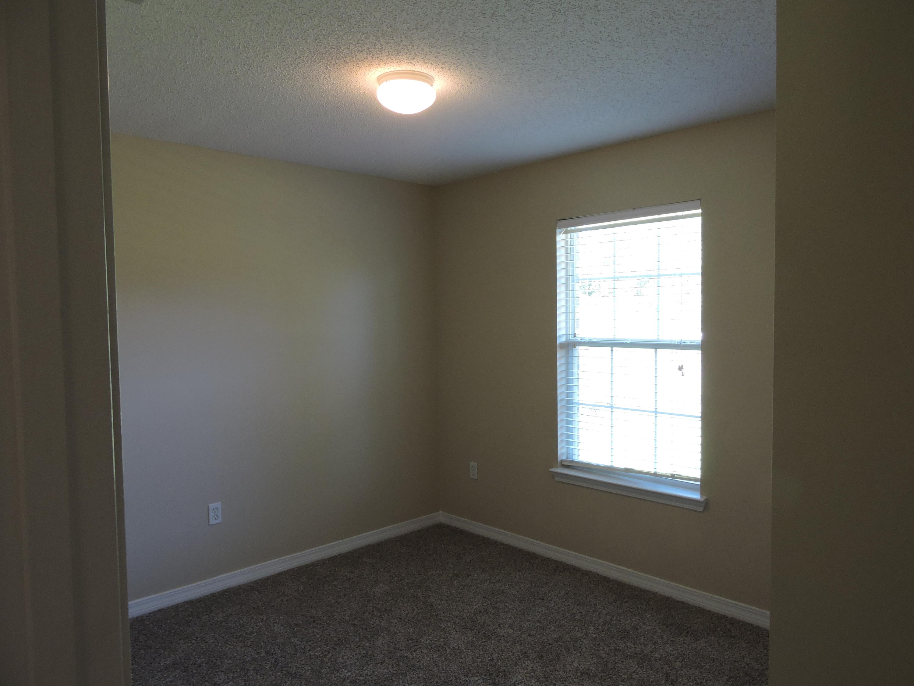 AUBURN ACRES - Residential Lease