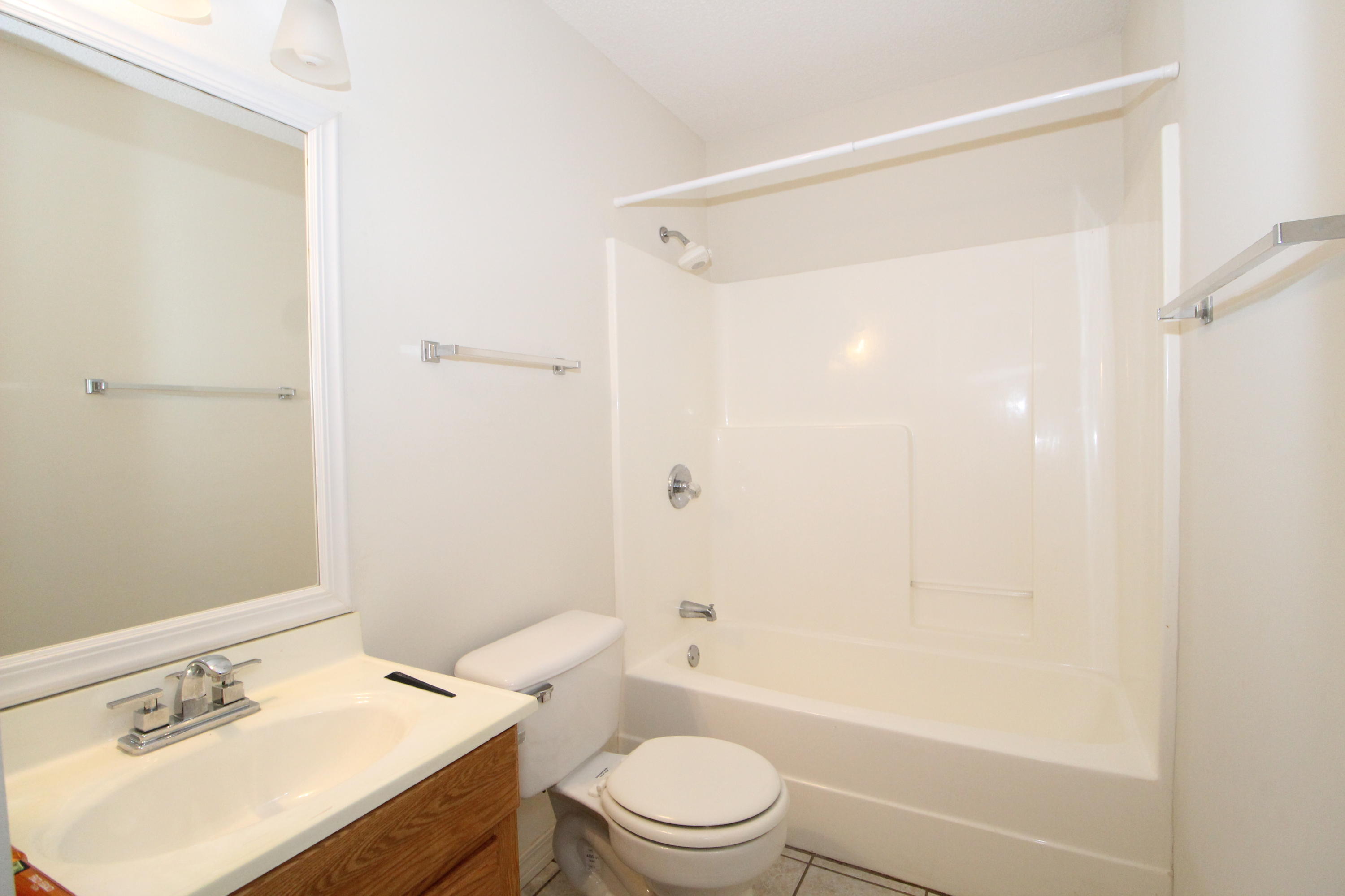 BEDFORD SQUARE T/H - Residential