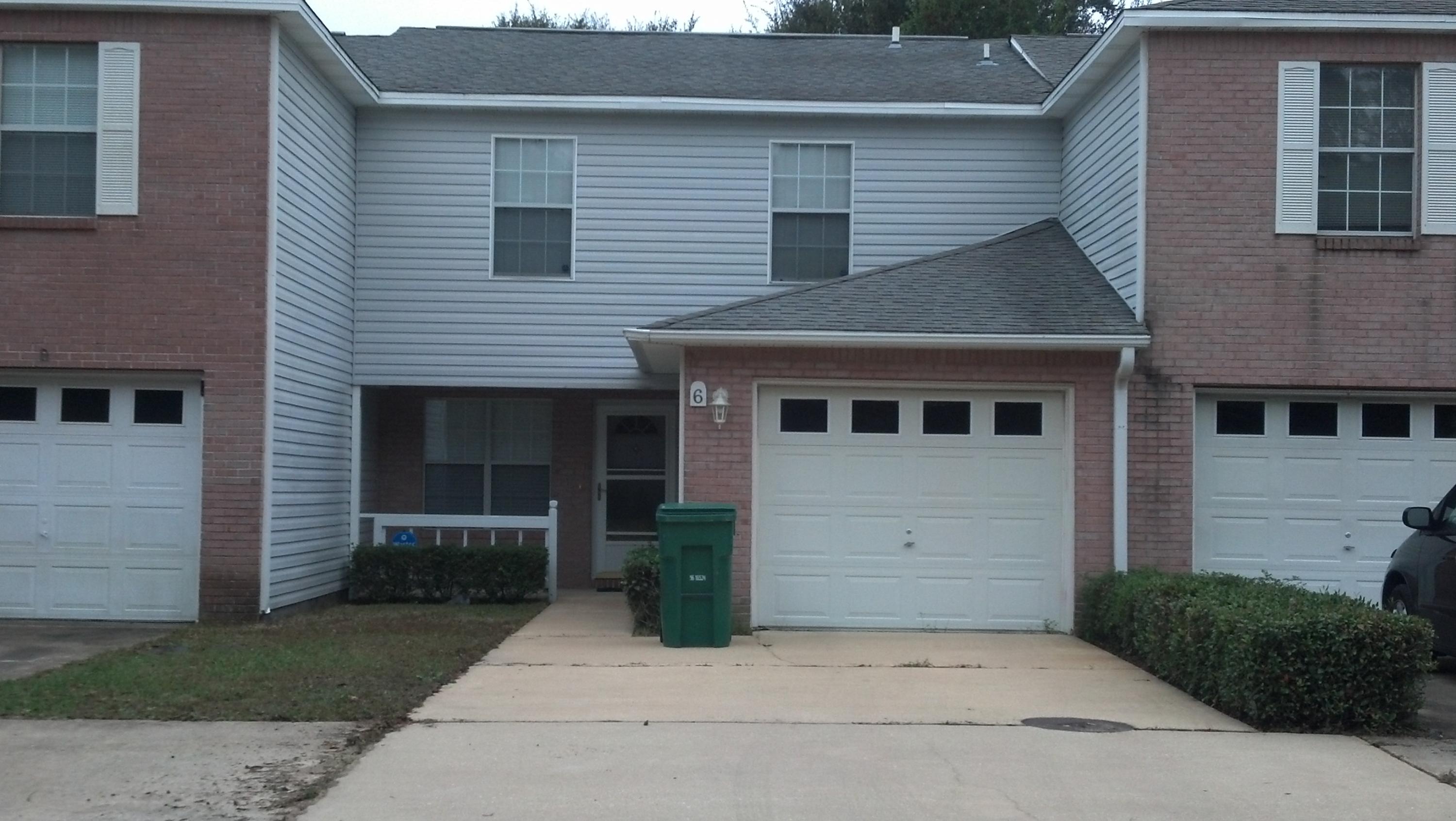 BEDFORD SQUARE T/H - Residential